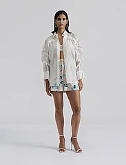 Malina - Line sheer drawstring detail shirt - bluzki z długimi rękawami - white - 0