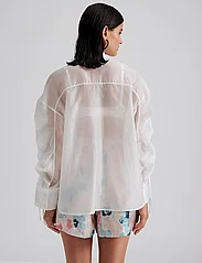 Malina - Line sheer drawstring detail shirt - bluzki z długimi rękawami - white - 3