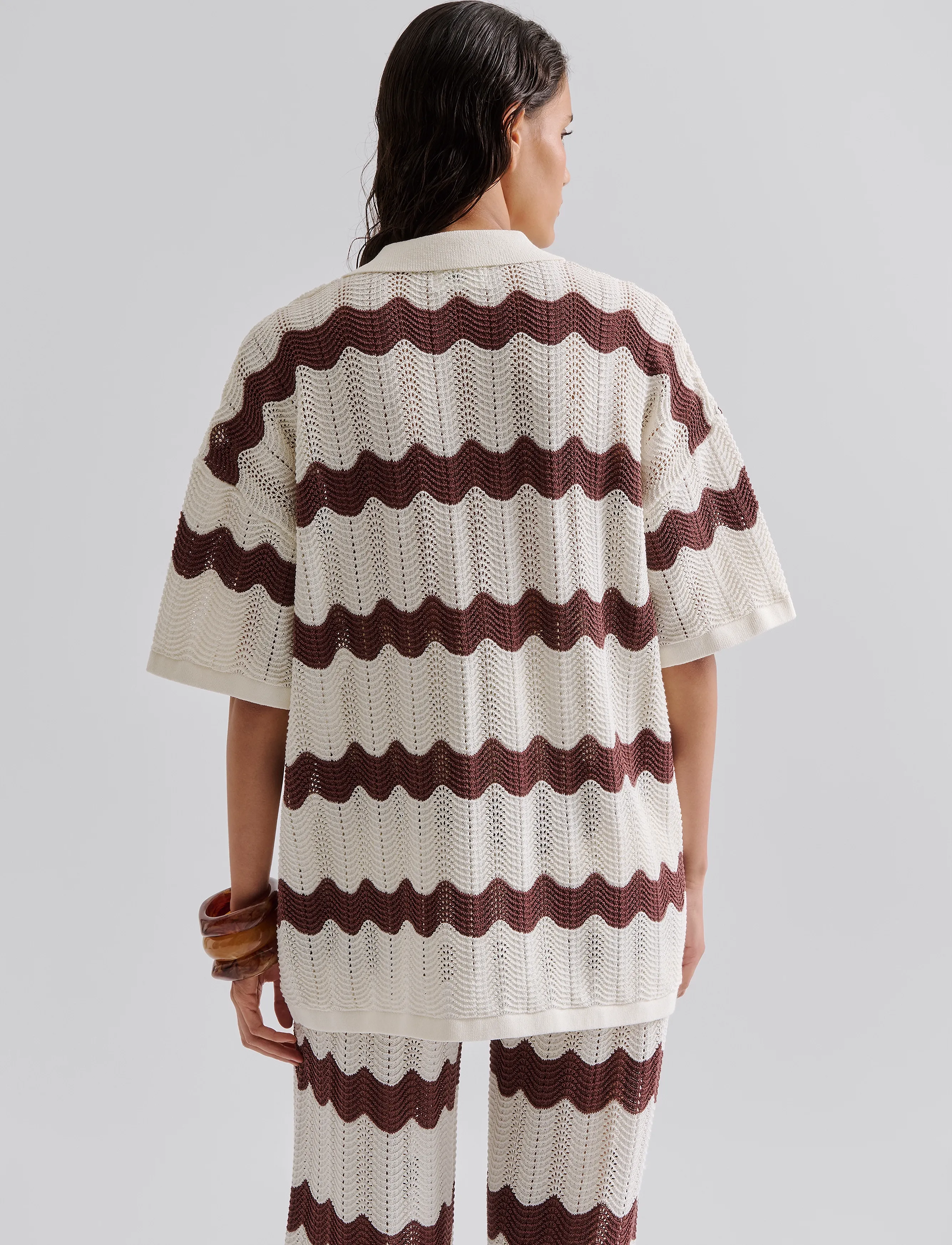 Malina - Alana Oversized Knitted shirt - short-sleeved shirts - brown stripe - 3