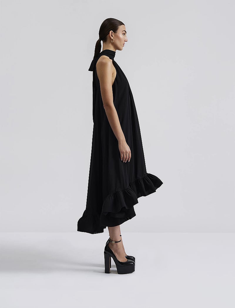 Malina - Sabrina Halterneck Ruffled Midi Dress - Õhtukleidid - black - 4