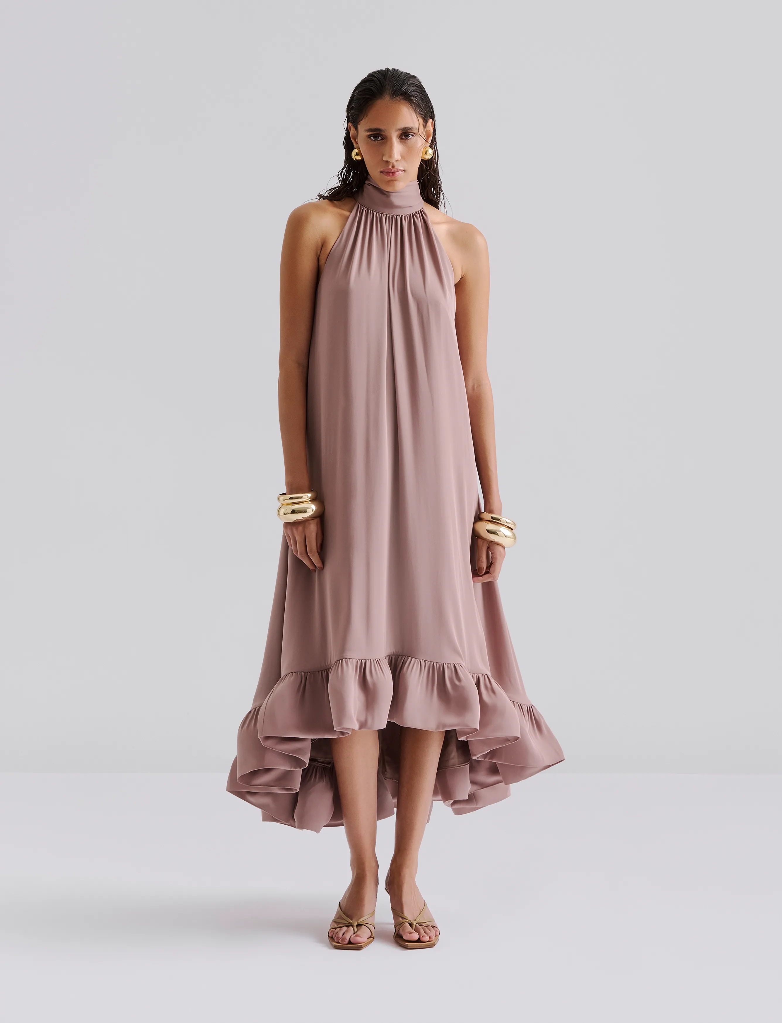 Malina Sabrina Halterneck Ruffled Midi Dress - Kjoler - TAUPE / multi