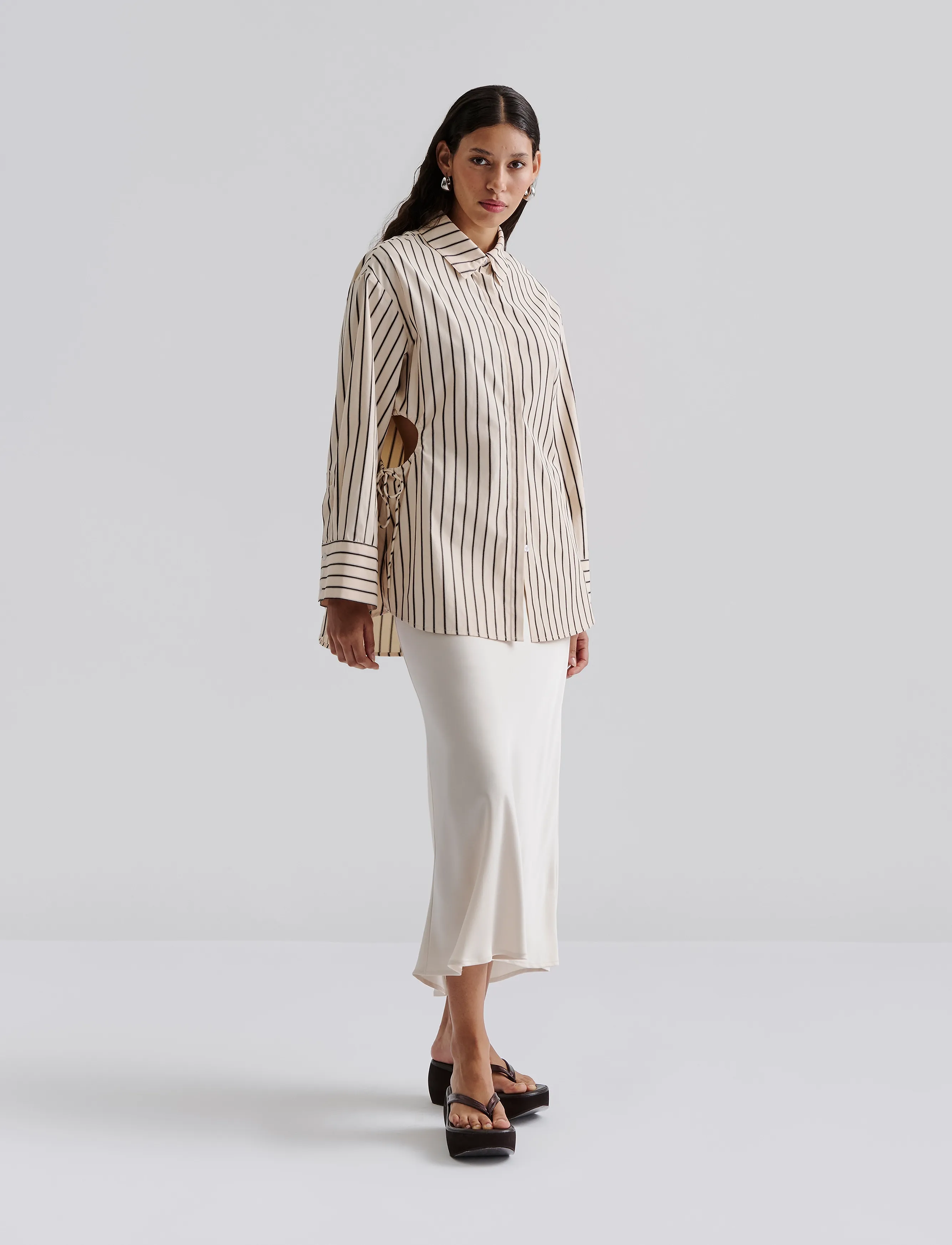 Malina Eline Cut Out Shirt, XL, Beige, Skjorter > Langærmede, Dame