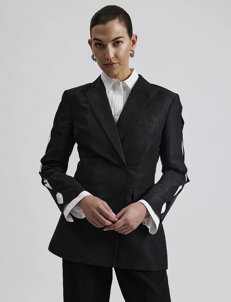 Malina - Ina cut out sleeve tailored blazer - dobbelspente blazere - black - 0