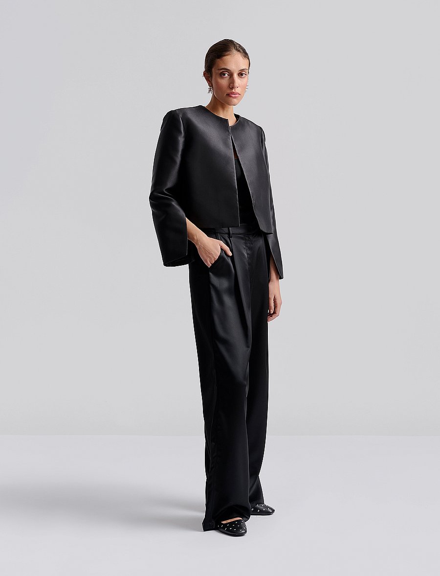 Malina - Ruthie Cropped Long Sleeve Blouse - pikkade varrukatega pluusid - black - 0