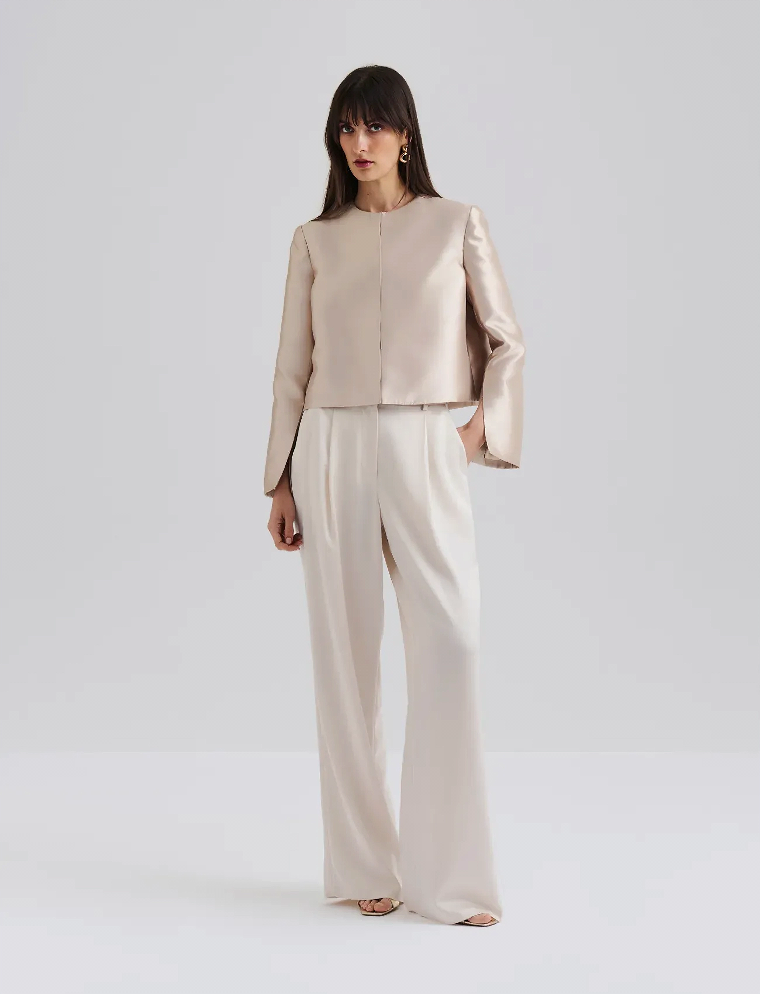 Malina Ruthie Cropped Long Sleeve Blouse - Pluusid - SOFT BEIGE / cream