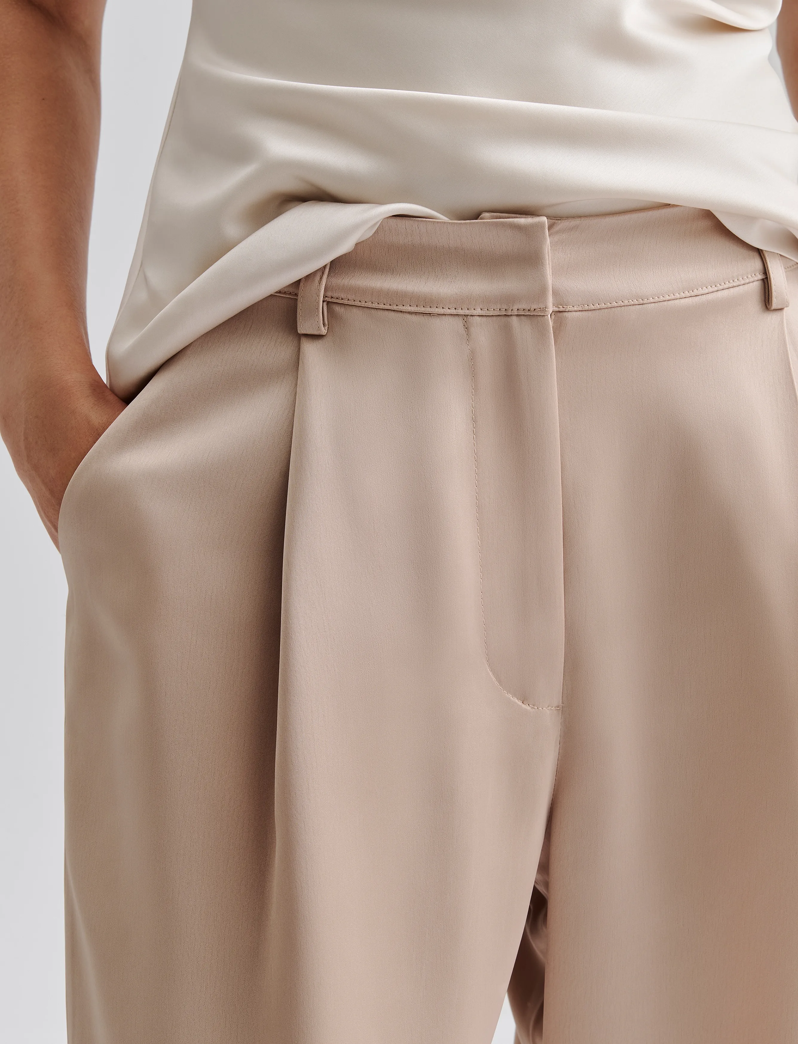 Malina - Sarah Elastic Waist Satin Pants - bukser med brede ben - champagne - 5