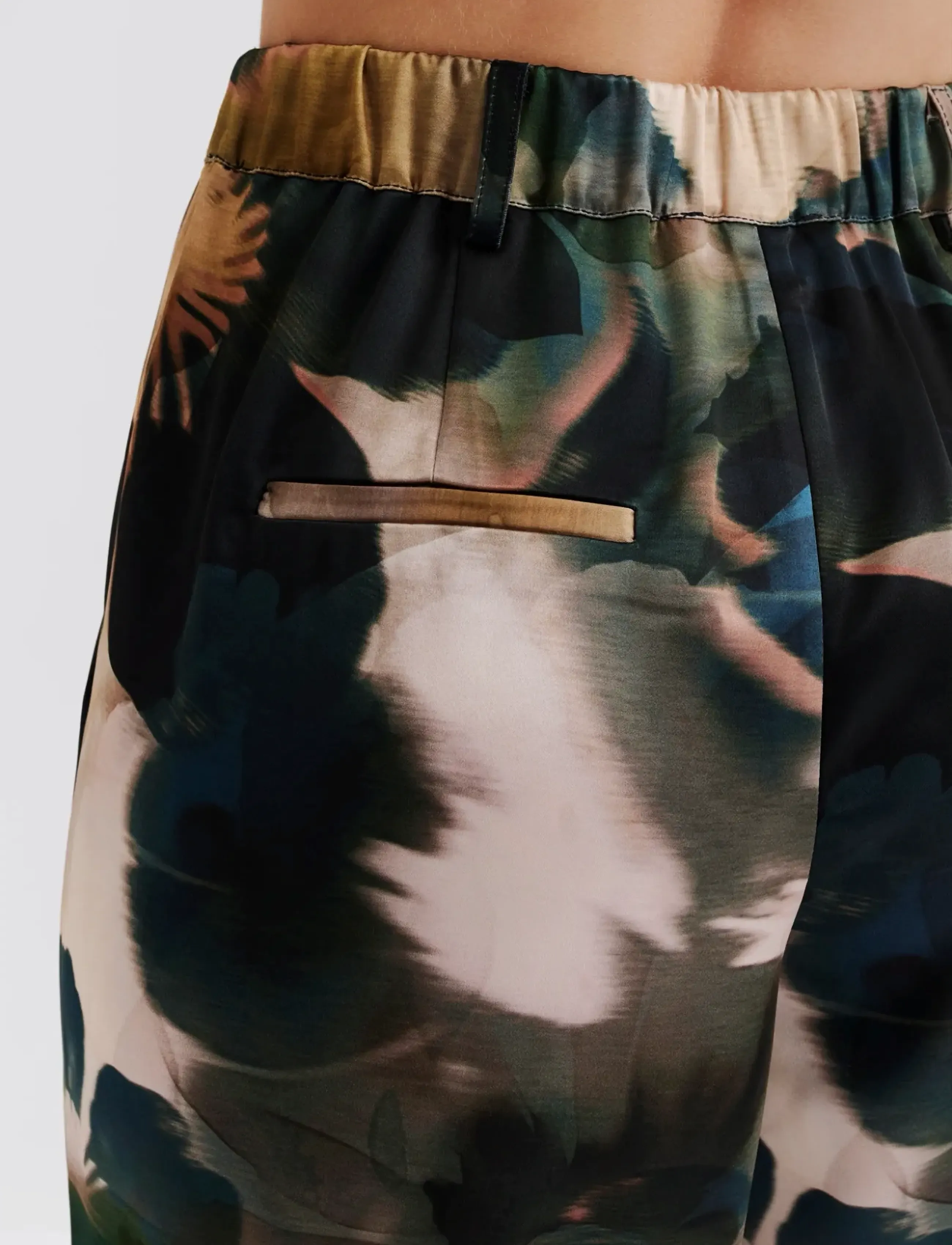 Malina - Sarah Elastic Waist Satin Pants - bukser med brede ben - dusty poppy - 4