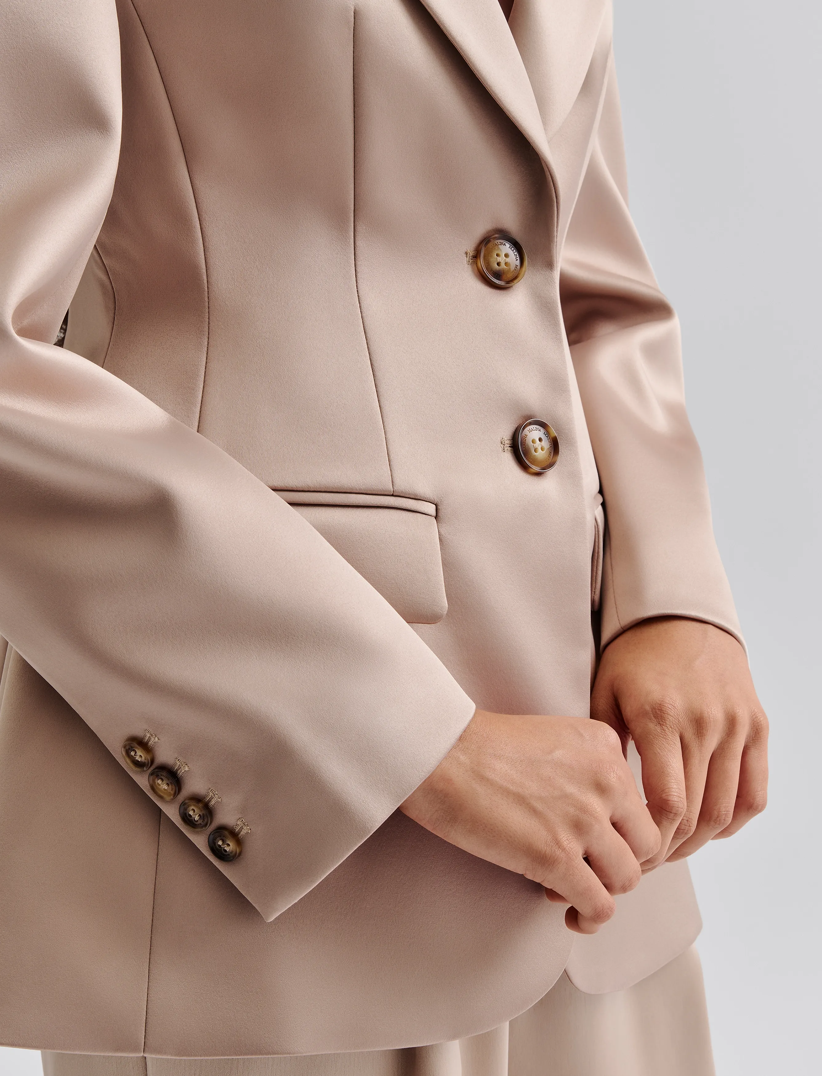 Malina - Ella Tailored Peplum blazer - einreihige blazer - champagne - 5
