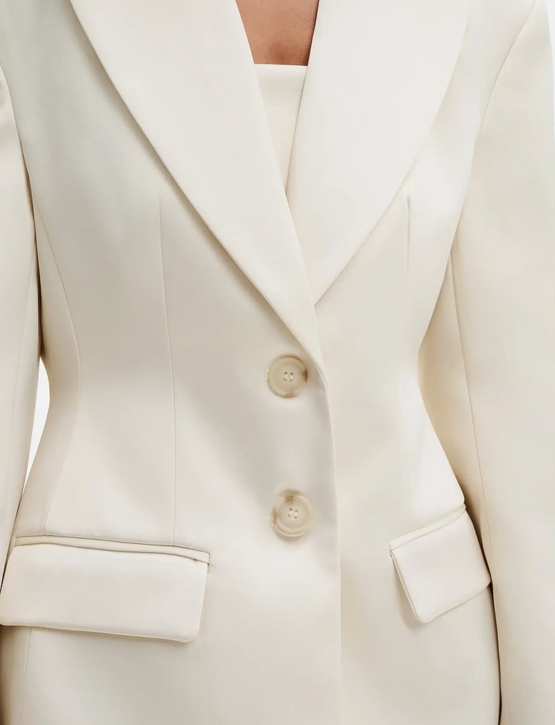 Malina - Ella tailored peplum blazer - einreihige blazer - vanilla - 3