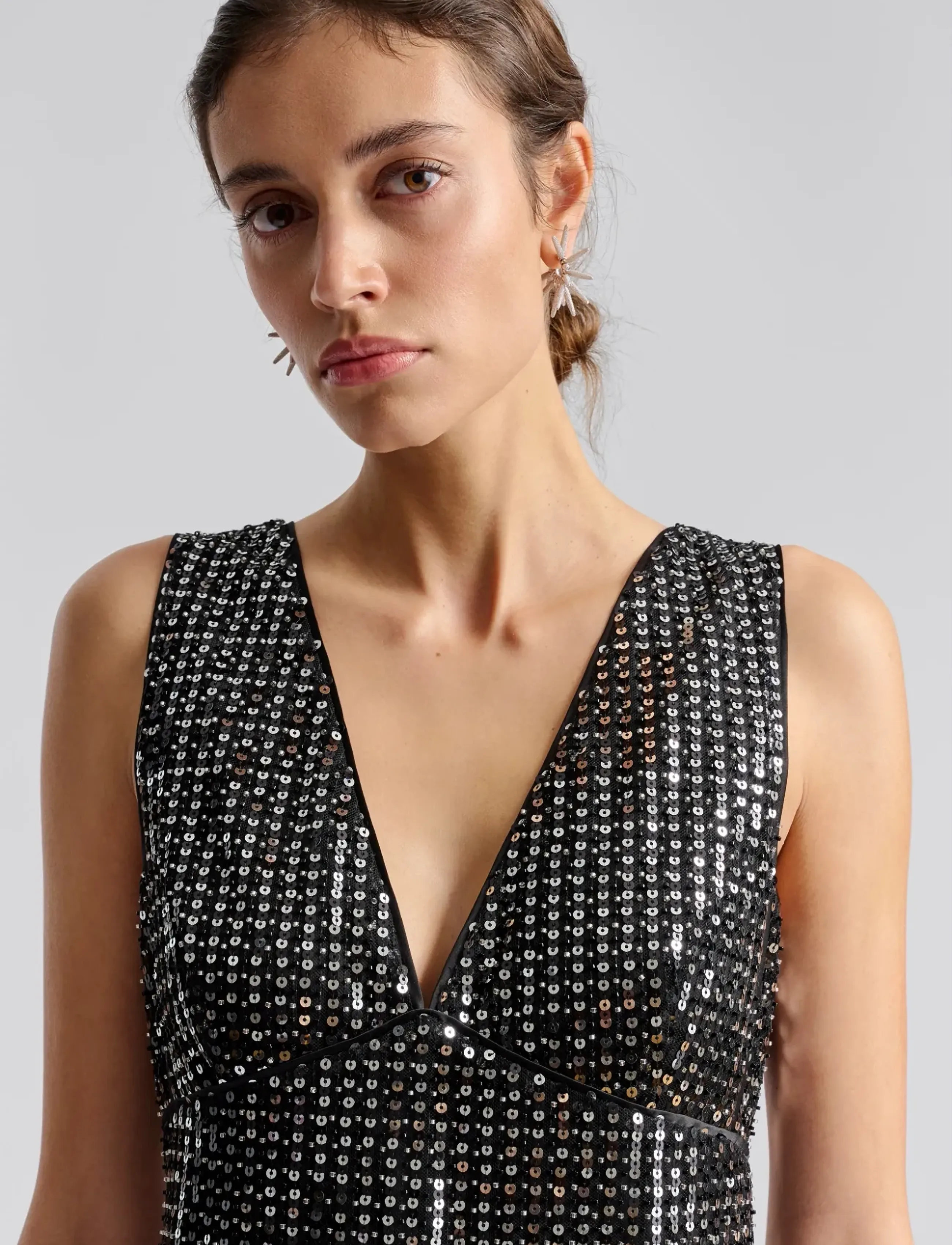 Malina - Ellen Sequin Deep V mini dress - litritega kleidid - midnight sequin - 5