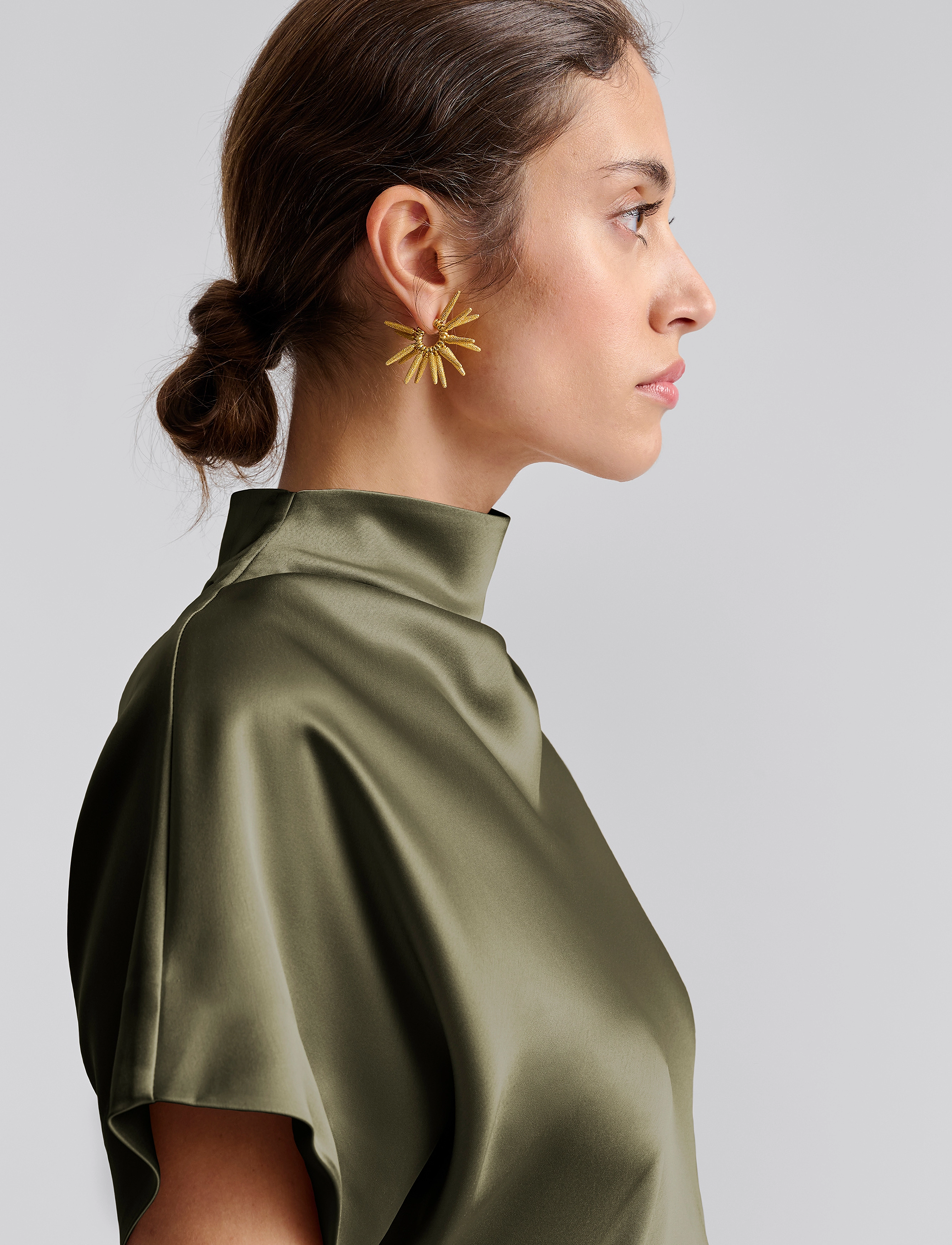 Malina - Alivia Short Sleeve Satin Midi Dress - olive - 4
