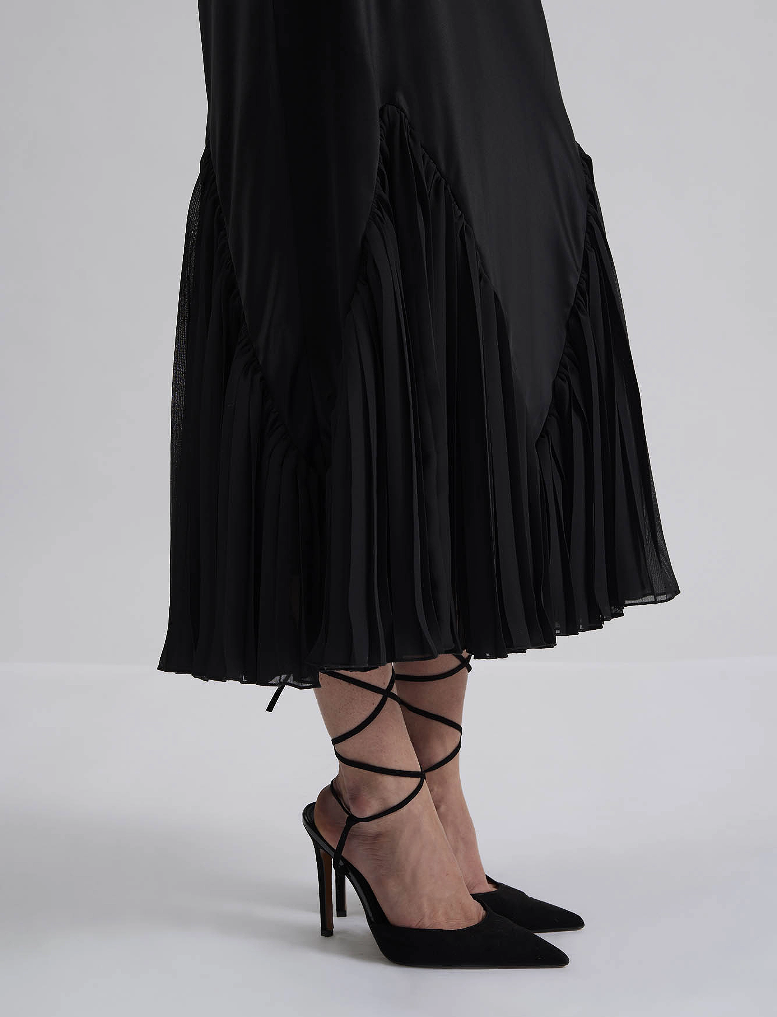 Malina - Penelope frill detailed midi skirt - midi-röcke - black - 4