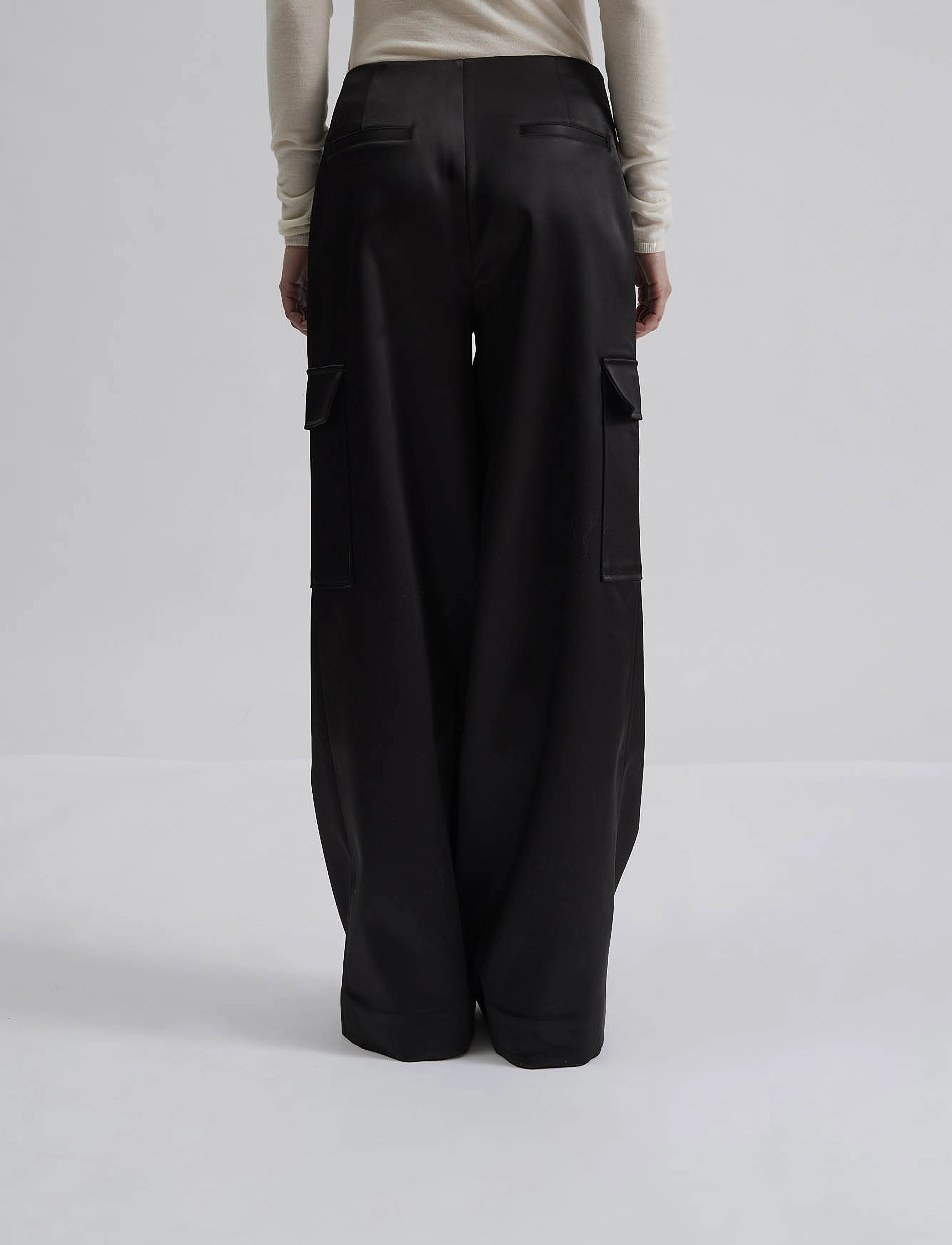 Malina - Madilyn mid high rise cargo pants - black - 3