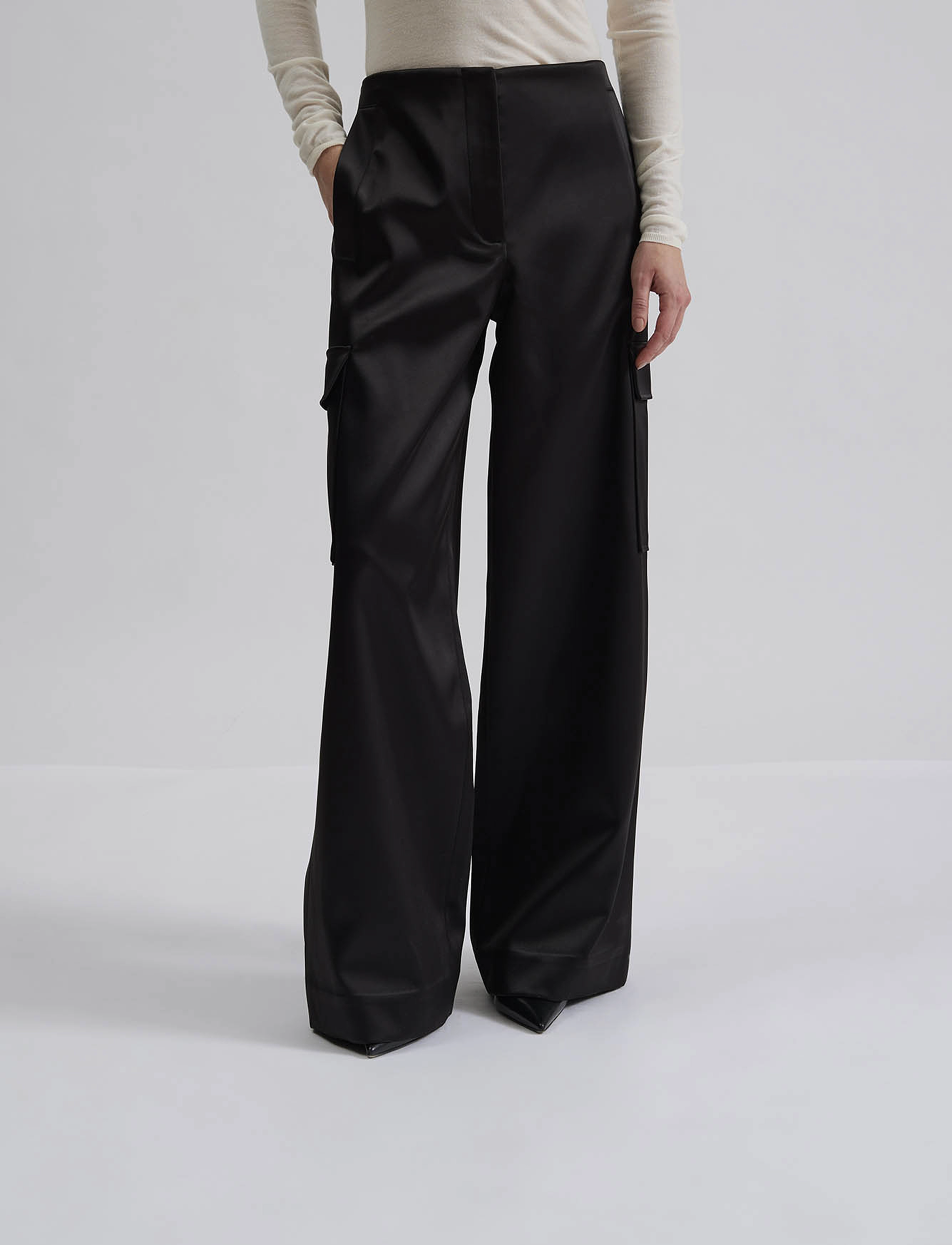 Malina - Madilyn mid high rise cargo pants - black - 5