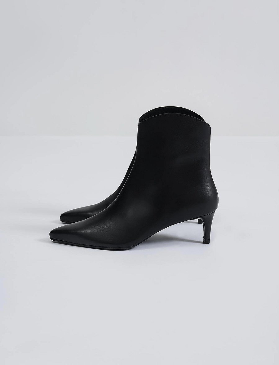 Malina - Izzie kitten heel ankle boots - kontsaga poolsaapad - black - 0