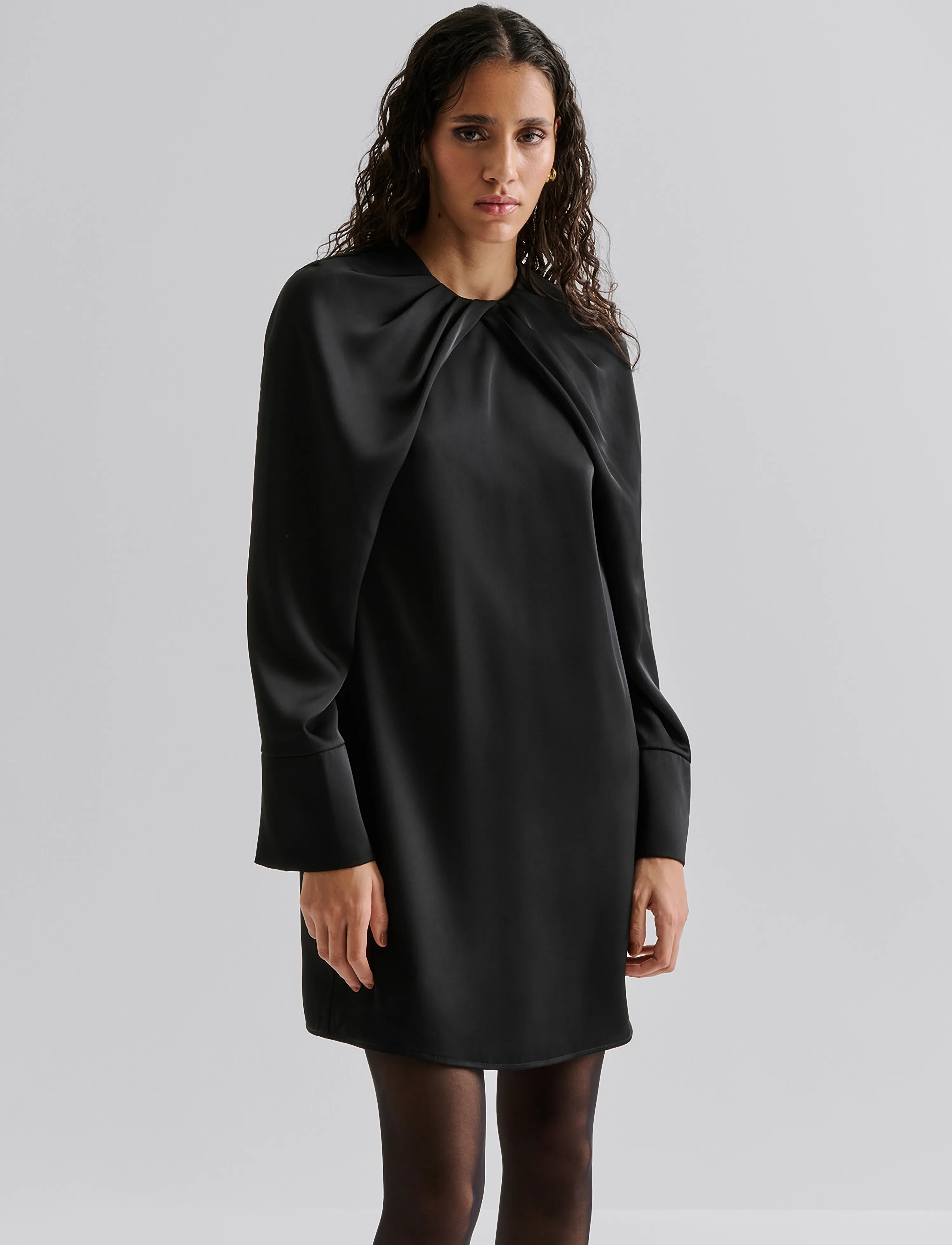Malina - Evie straight fit mini dress - partykleider - black - 3