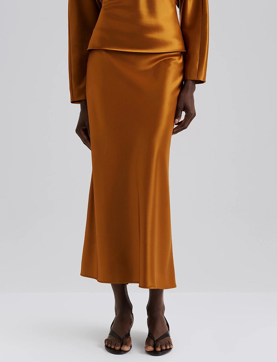 Malina - Aubree Satin Midi Skirt - satínpils - amber - 0