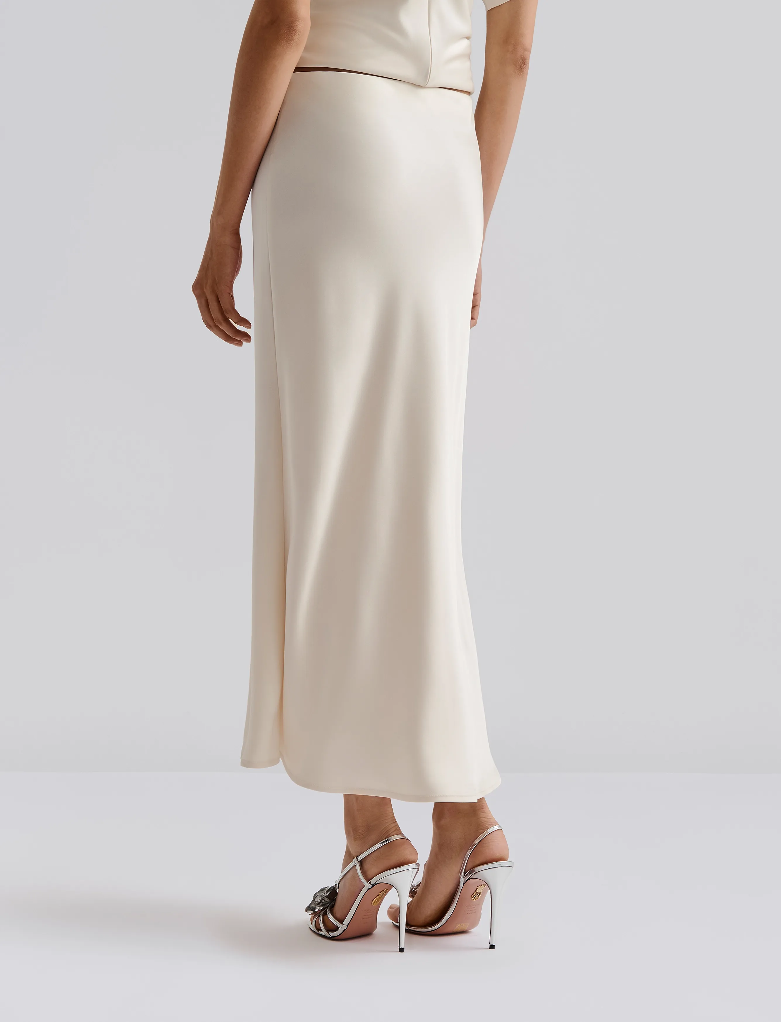 Malina - Aubree Satin Midi Skirt - satiinist seelikud - vanilla - 3