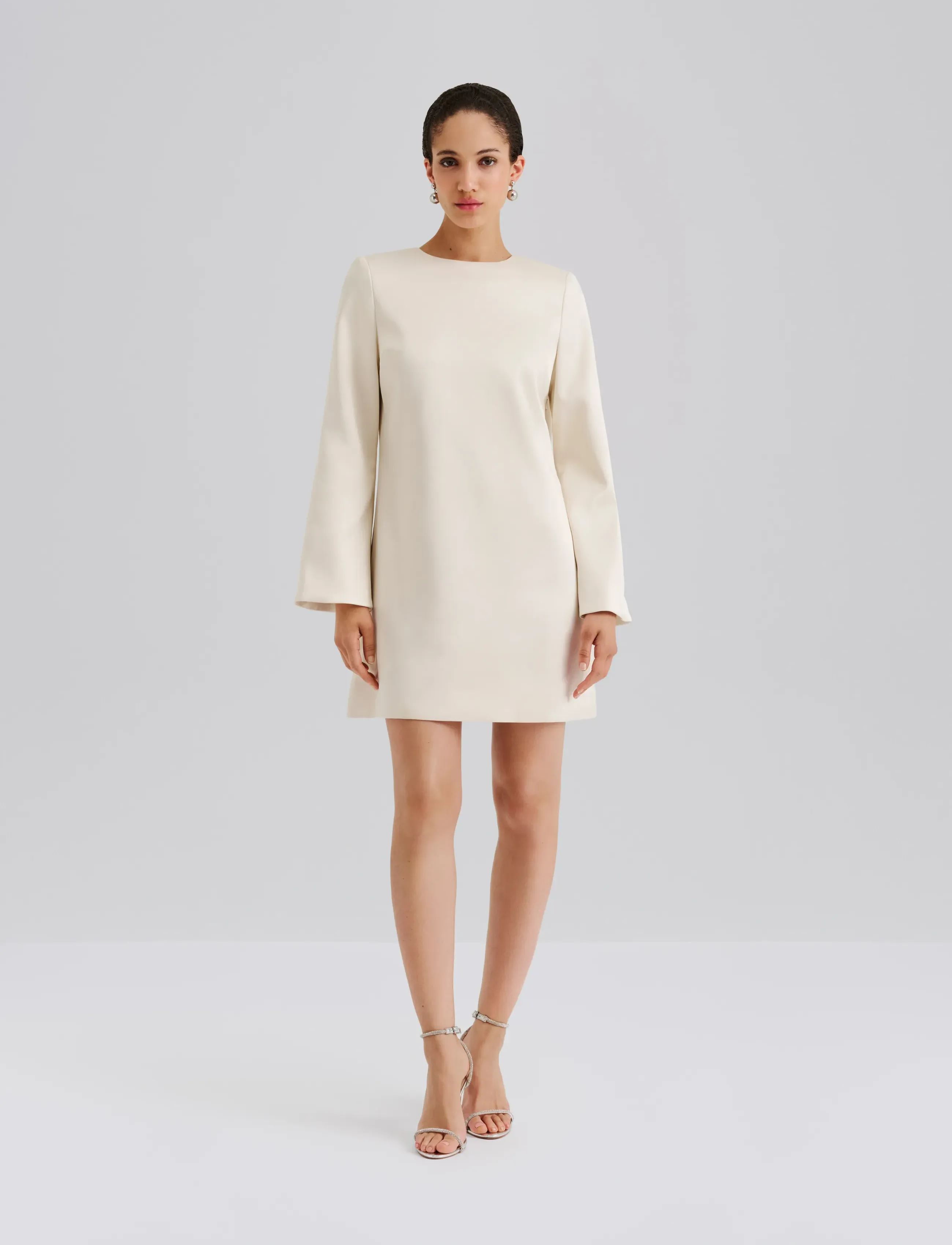Malina Elna Bow Detailed Mini Dress, Kvinder, Klokkeærmet Minikjole, Cream, Str: 38
