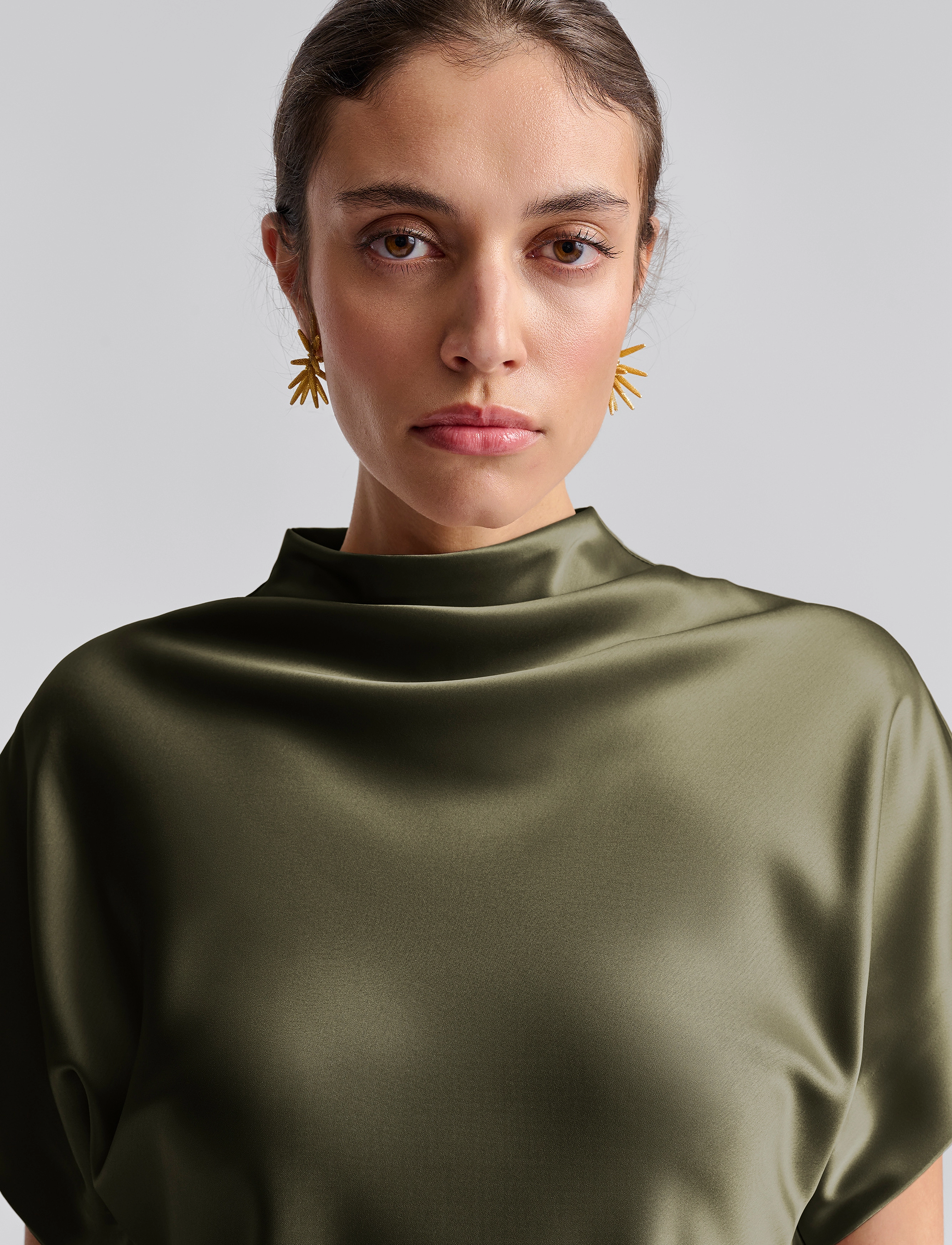 Malina - Otilia Draped Half Polo Top - kurzärmelige blusen - green - 5
