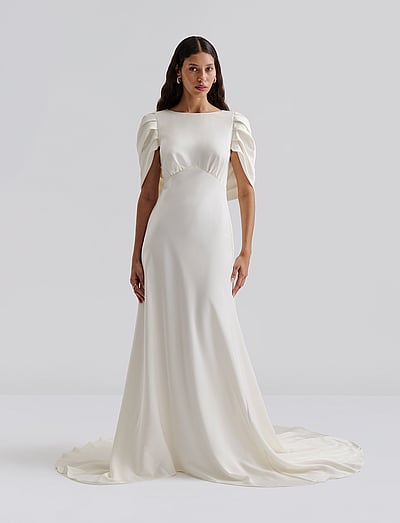 Cream Wedding Dresses special offers for women at Boozt.com Cream Wedding Dresses special offers for women at Boozt.com