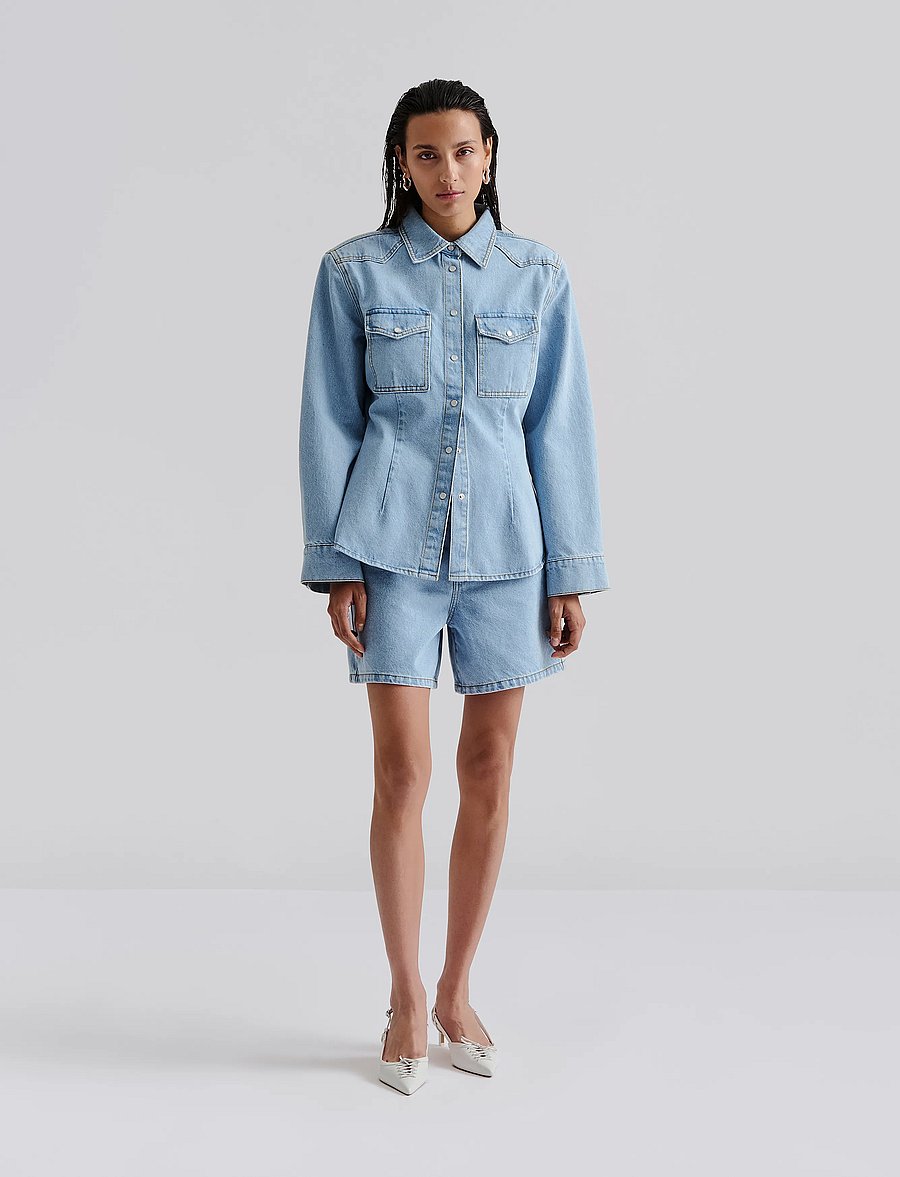 Malina - Anthea Fitted Waist Denim Shirt - denimskjorter - light blue wash - 0
