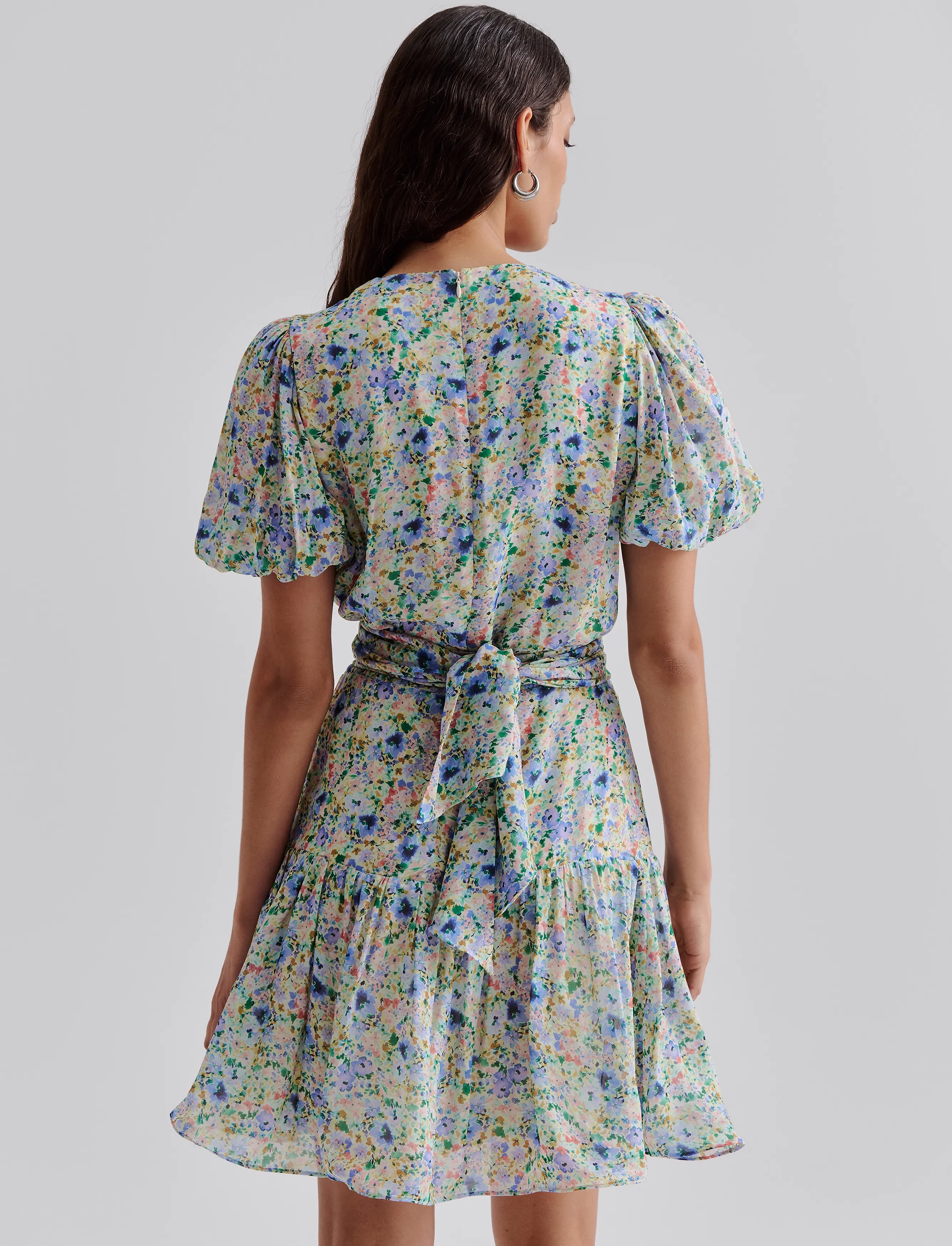 Malina - Lone v-neck chiffong mini dress - robes d'été - ditsy - 3