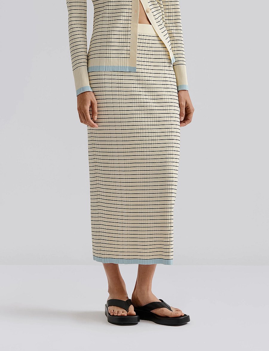 Malina - Katya knitted maxi skirt - strickröcke - black stripe - 3