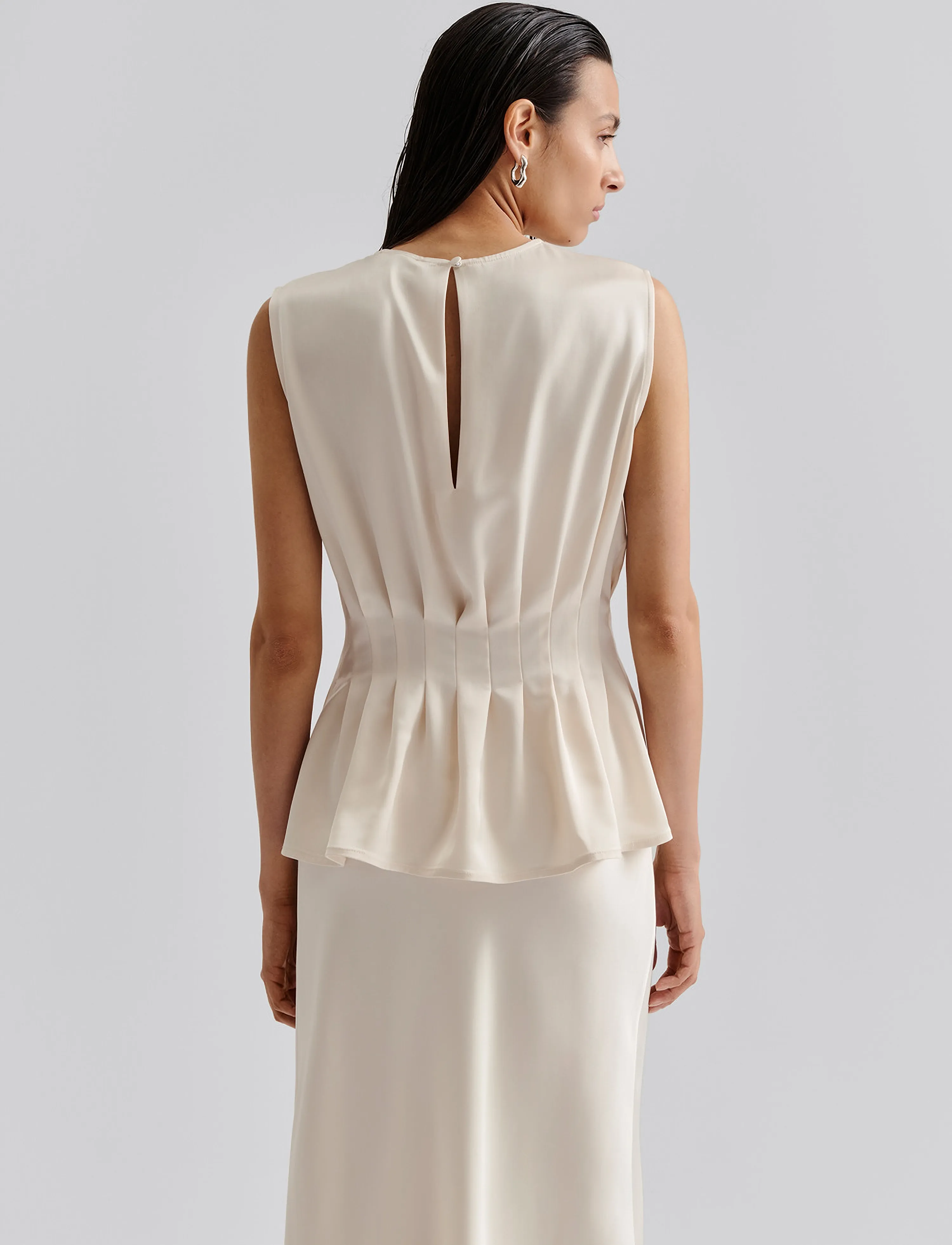 Malina - Lova high neck pleated top - vanilla - 4