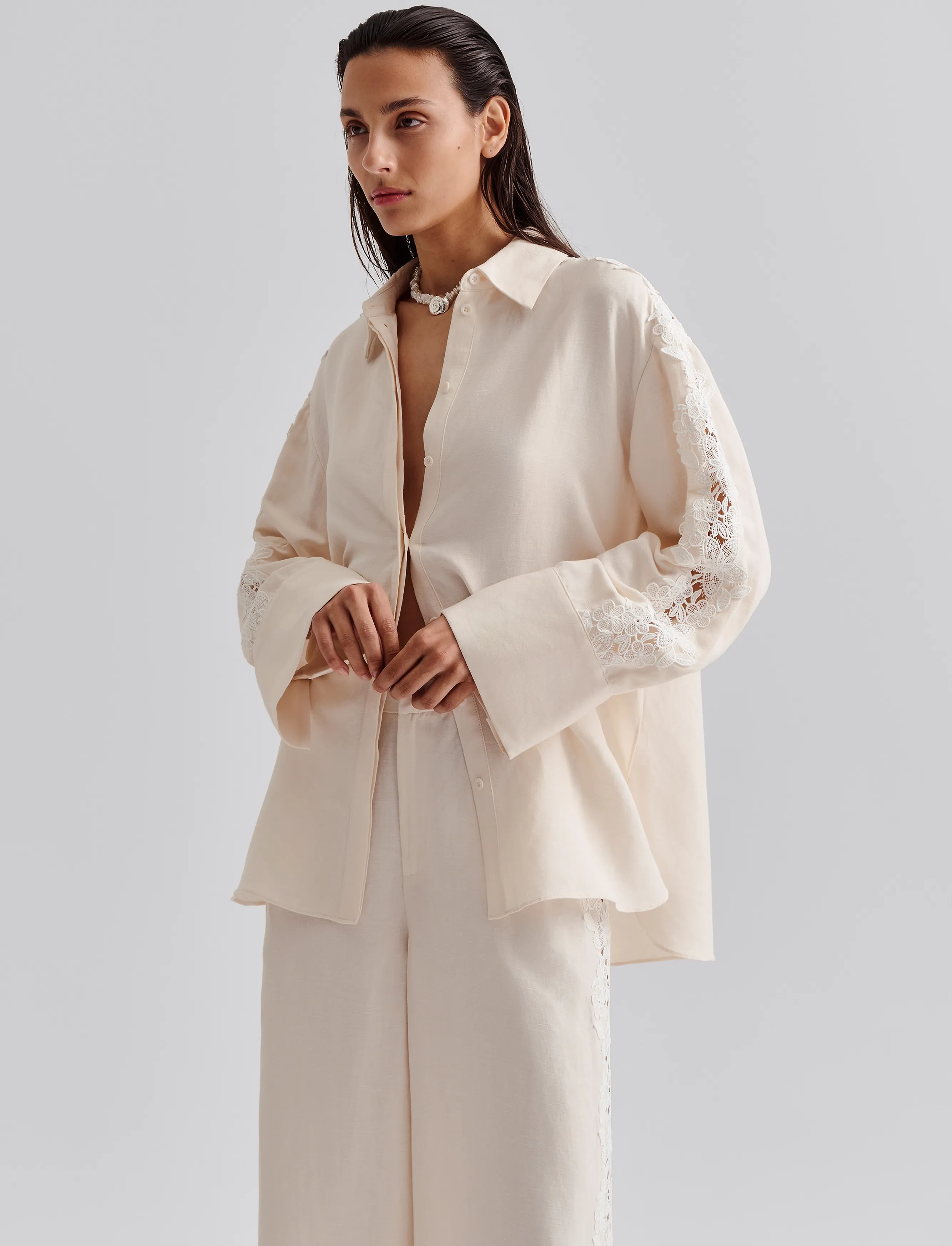 MALINA Ember Lace Detail Linen Shirt skjortor dam – bild 3