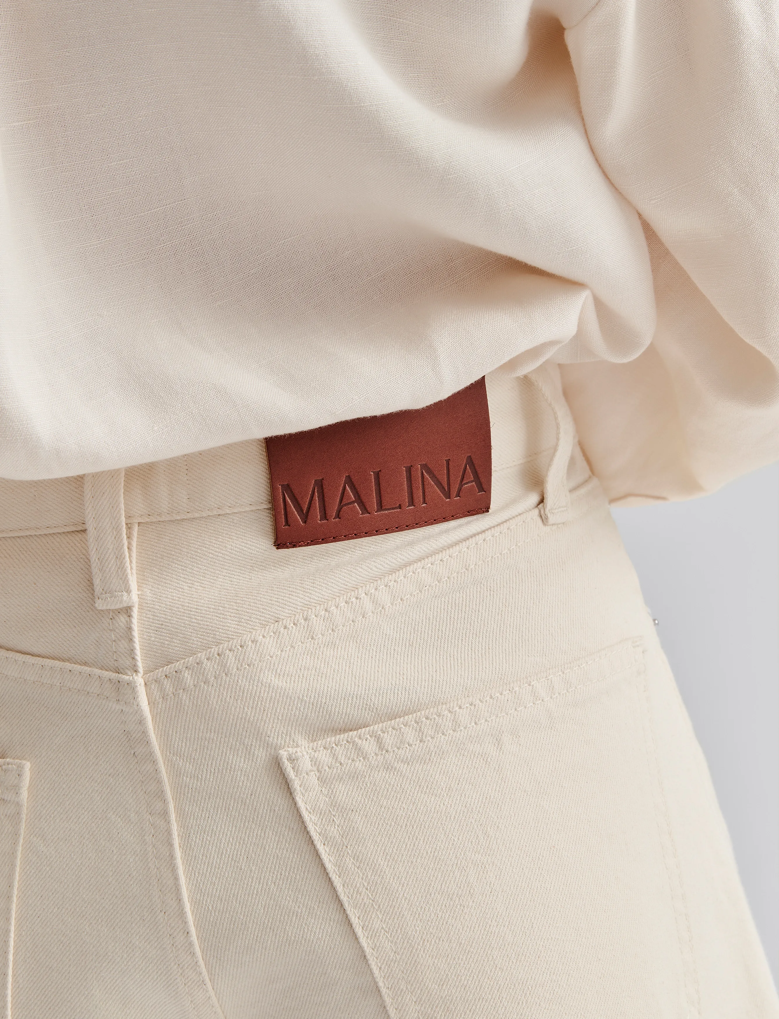Malina - Solene High Rise Denim Shorts - jeansshorts - cream - 4