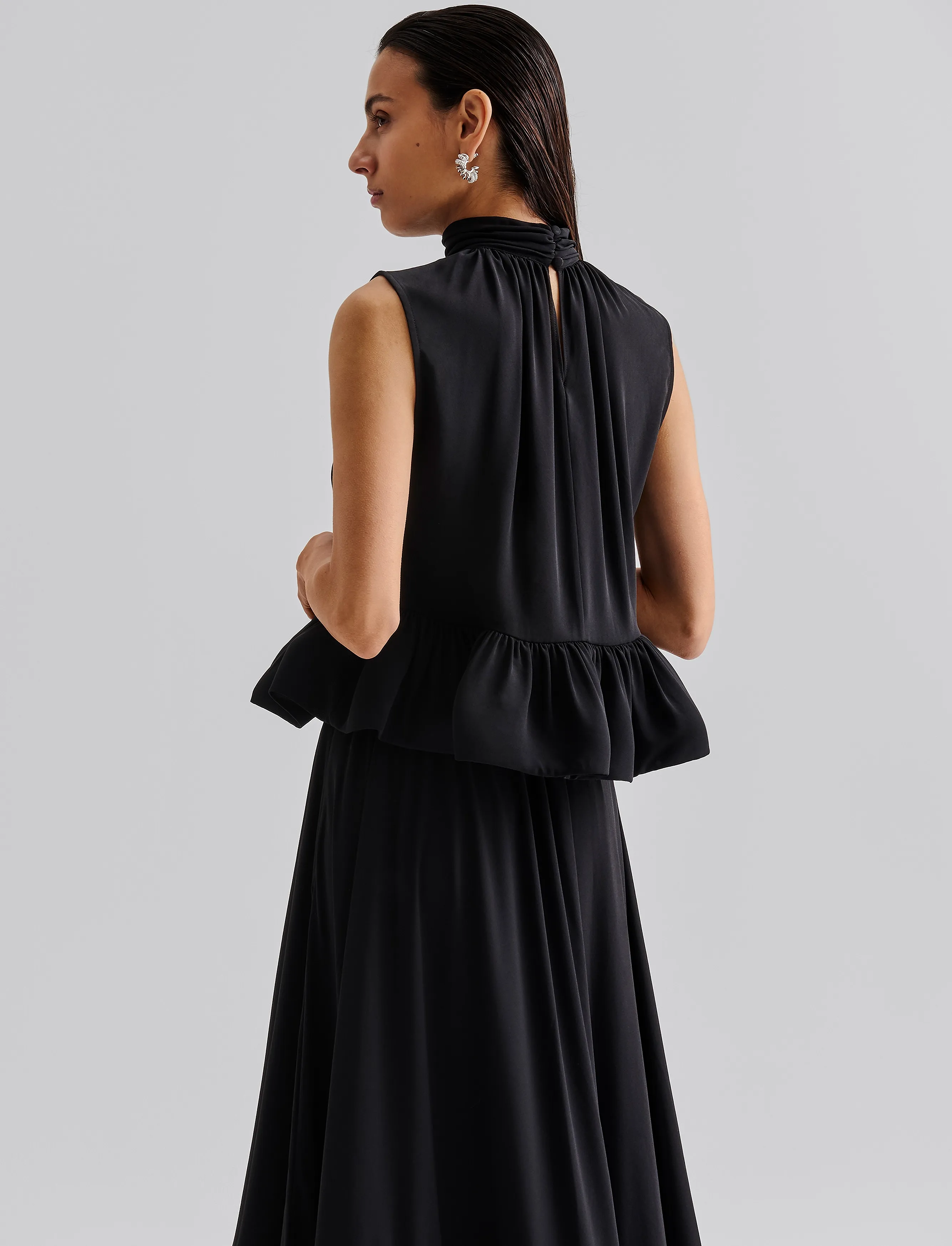 Malina - Lune Halterneck Frilled Hem blouse - Ærmeløse bluser - black - 3