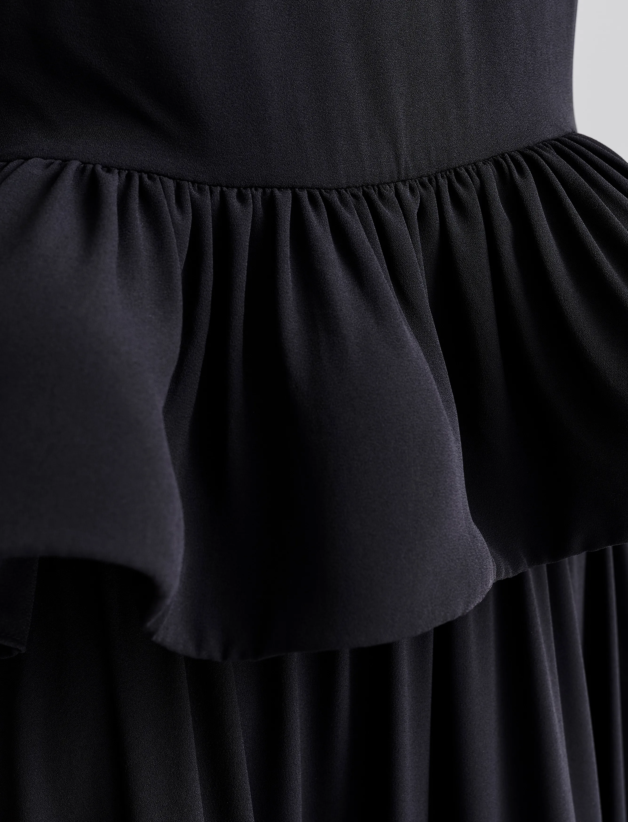 Malina - Lune Halterneck Frilled Hem blouse - Ærmeløse bluser - black - 5
