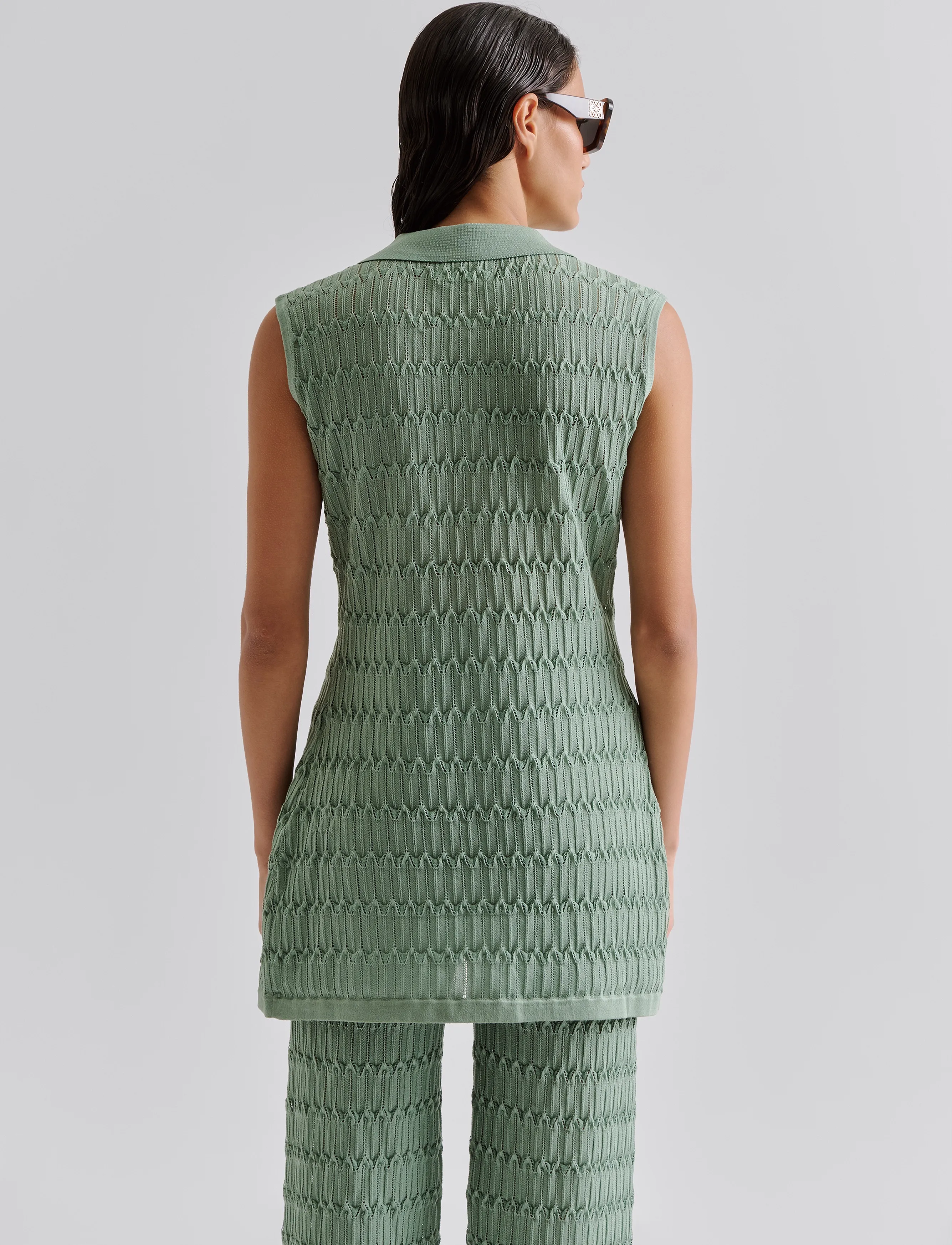 Malina - Hele Long Structure Knitted Vest - kootud vestid - sage - 3