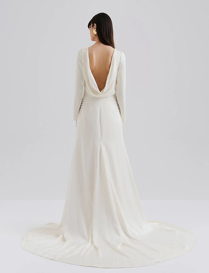 Malina - Hermine Long Sleeved Cowl Back Bridal Gown - brúðkaupskjólar - cream - 3