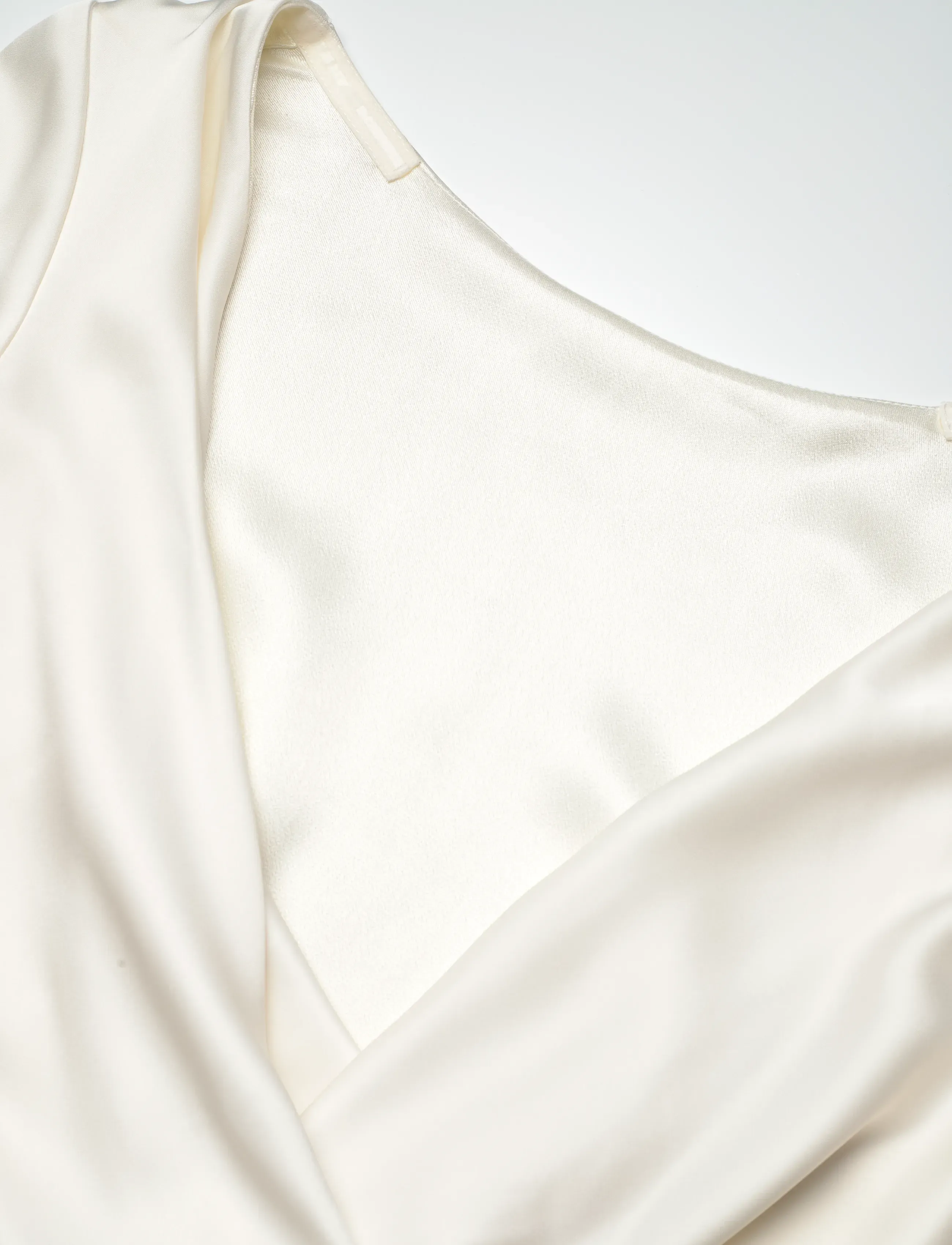 Malina - Hermine Long Sleeved Cowl Back Bridal Gown - trouwjurken - cream - 5