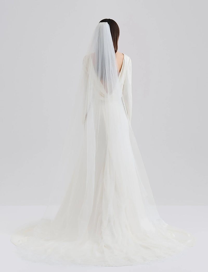Malina - Lace trimmed cathedral veil - brudekjoler - ivory - 0