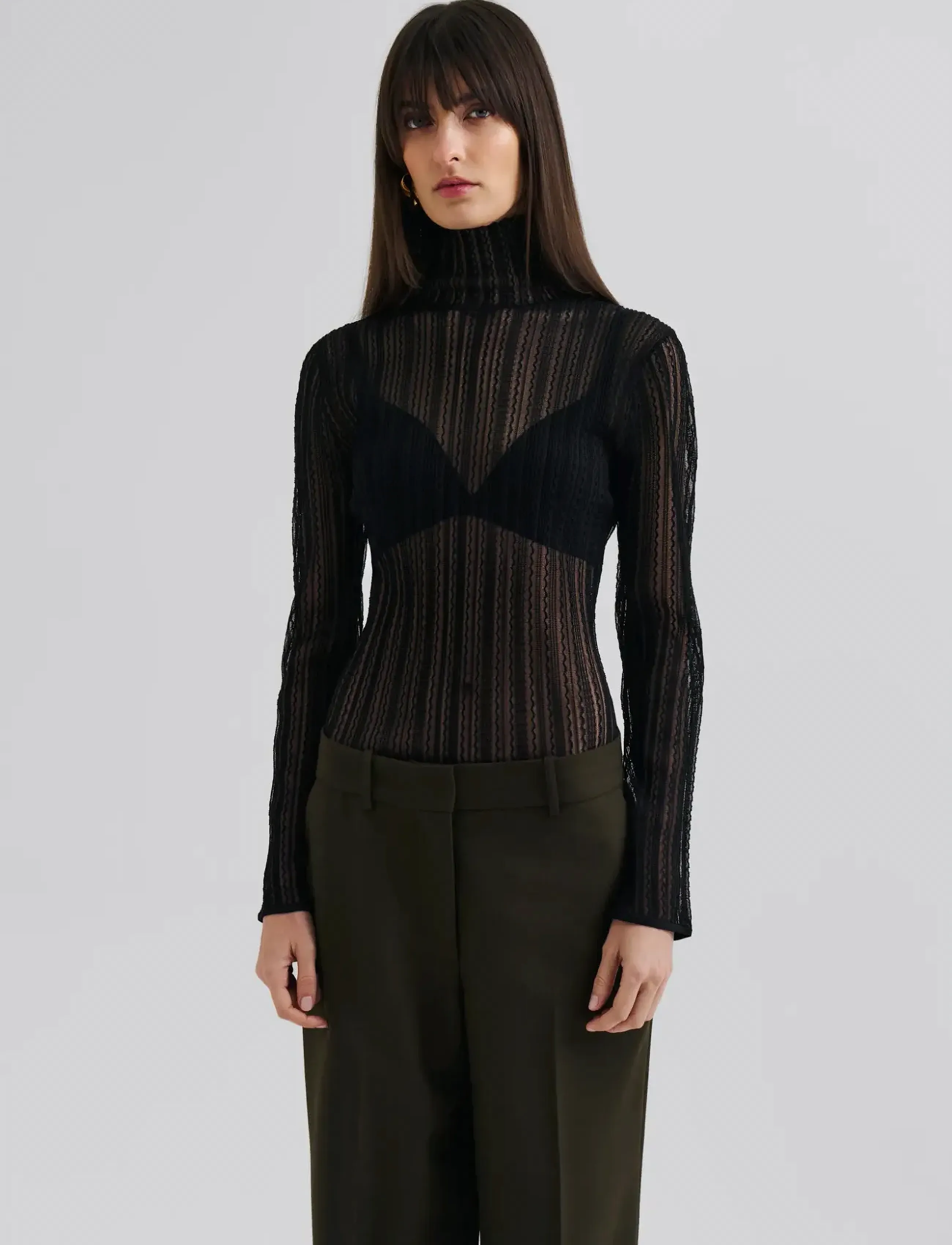Malina Zelie Sheer Knitted Turtleneck Top, L, Knitwear, Schwarz - Turtleneck, Frauen
