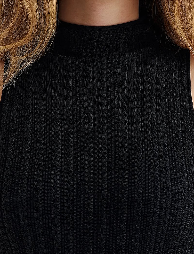 Malina - Nessa Halterneck Pointelle Knitted Midi dress - strikkjoler - black - 4