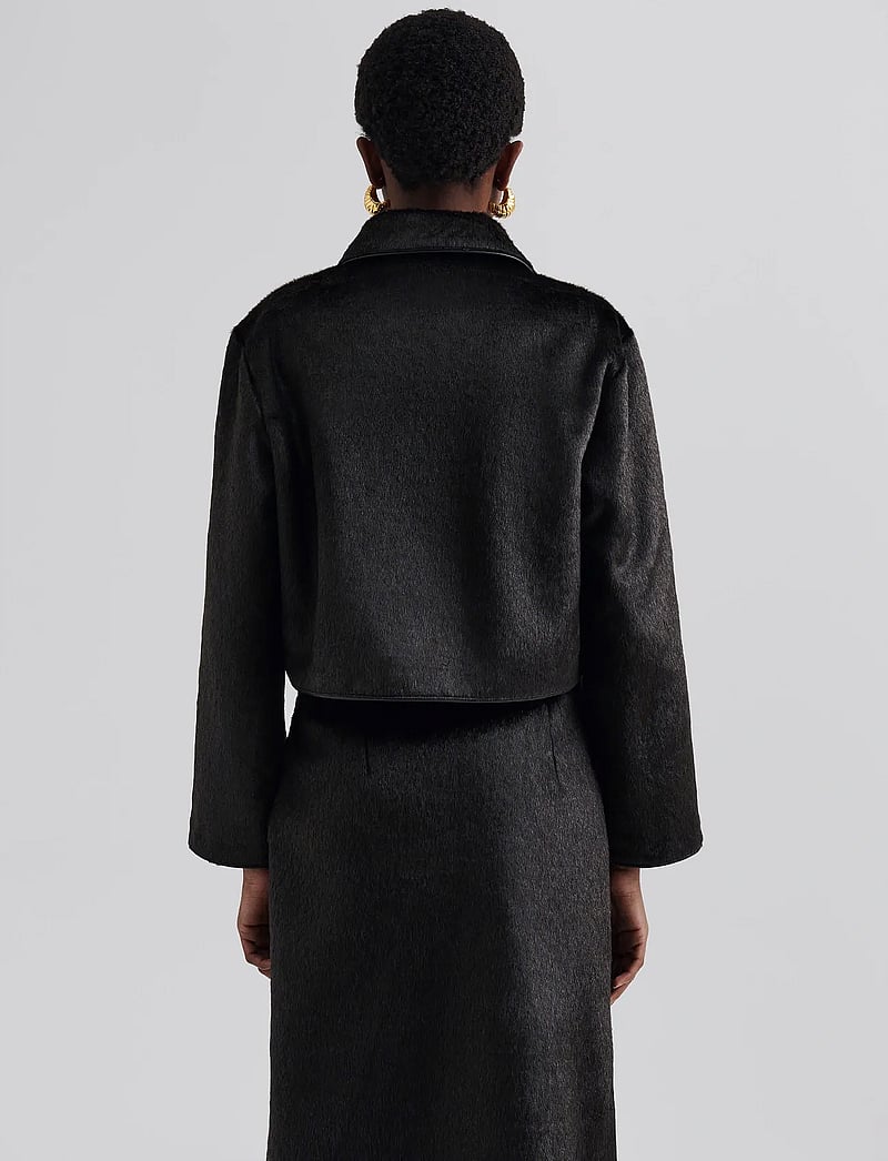 Malina - Seressa Faux Pony Hair Boxy Jacket - jakid ja mantlid - chocolate - 3