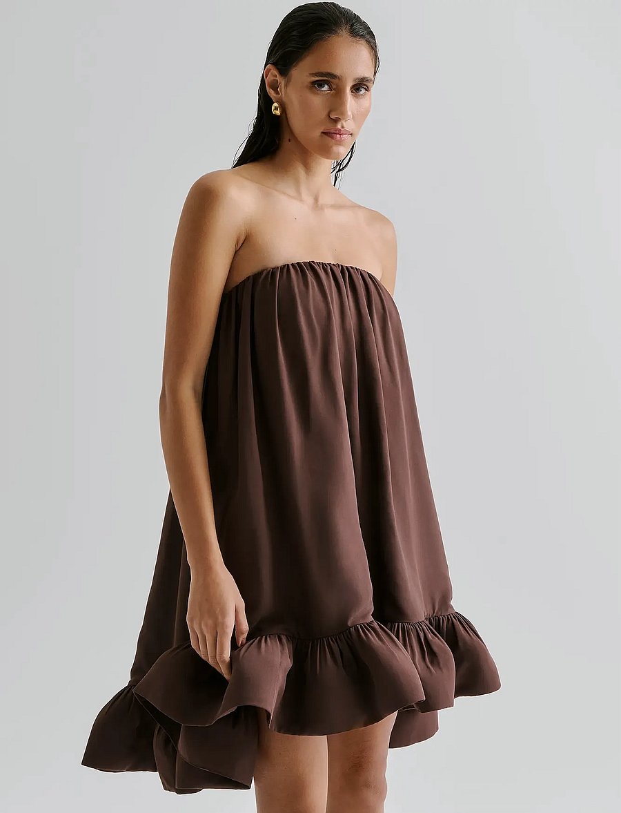 Malina - Mikala Strapless Ruffled Mini dress - minikleidid - chocolate - 3