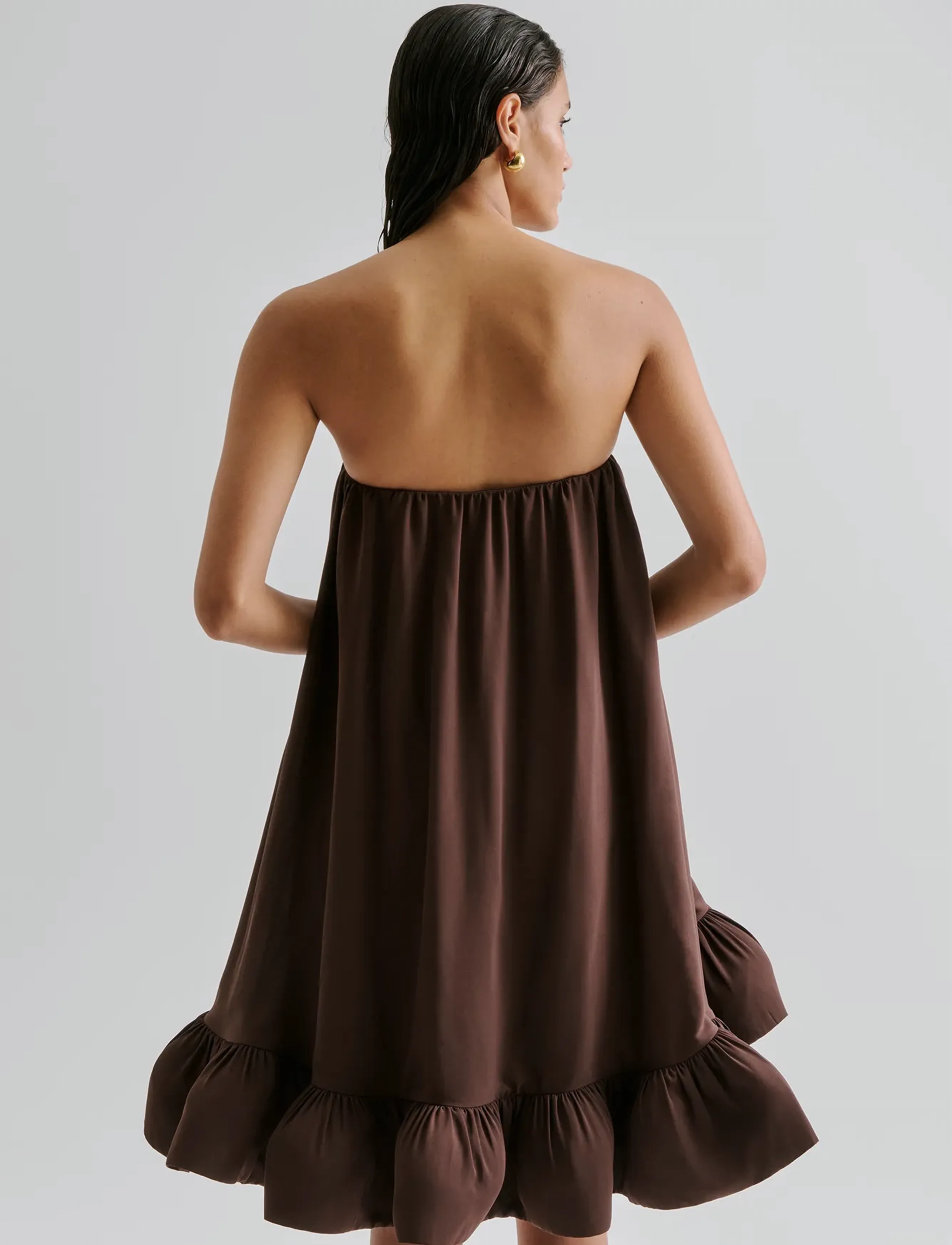 Malina - Mikala Strapless Ruffled Mini dress - minikleidid - chocolate - 4
