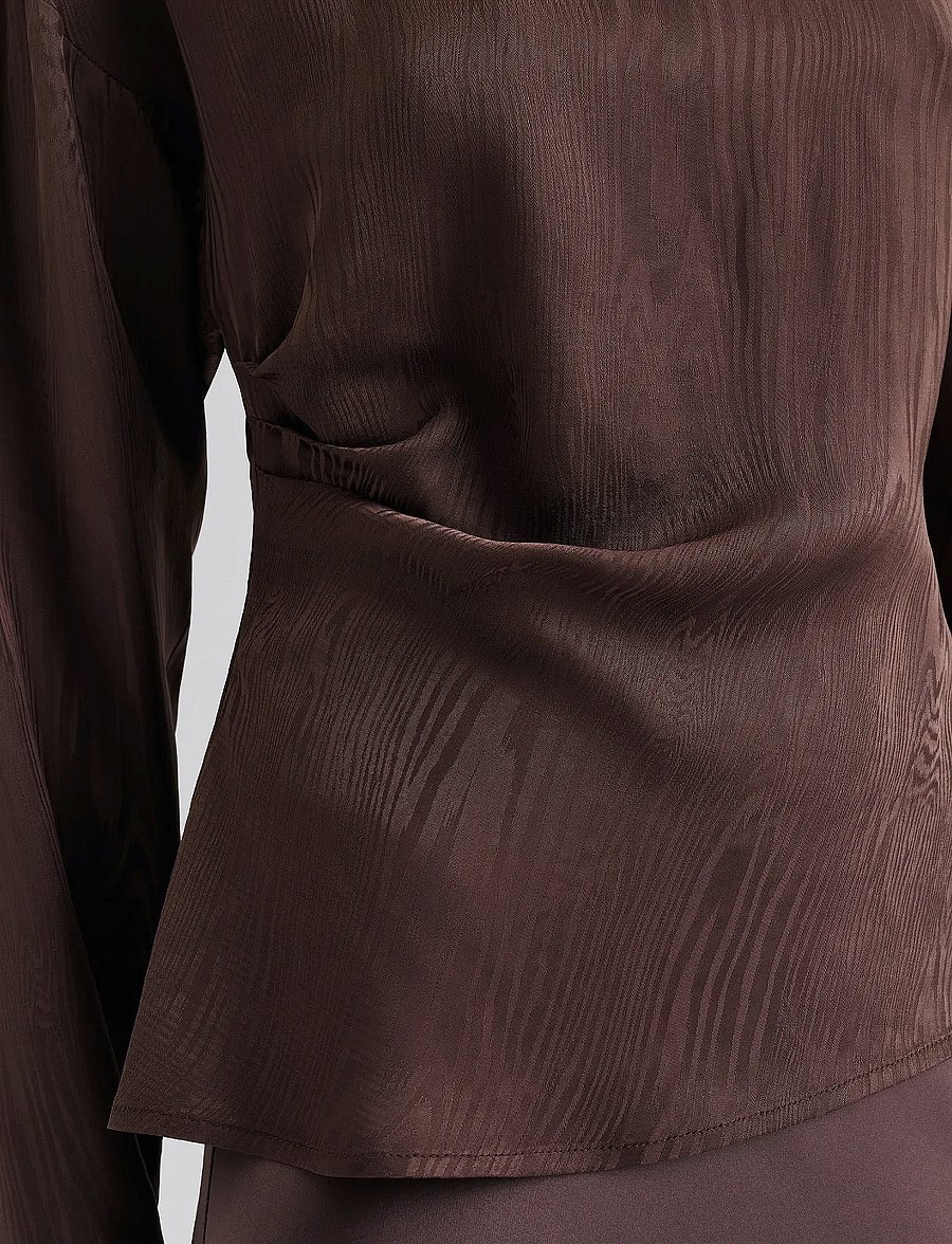 Malina - Rosalie Jacquard Weave Satin blouse - långärmade blusar - chocolate - 4