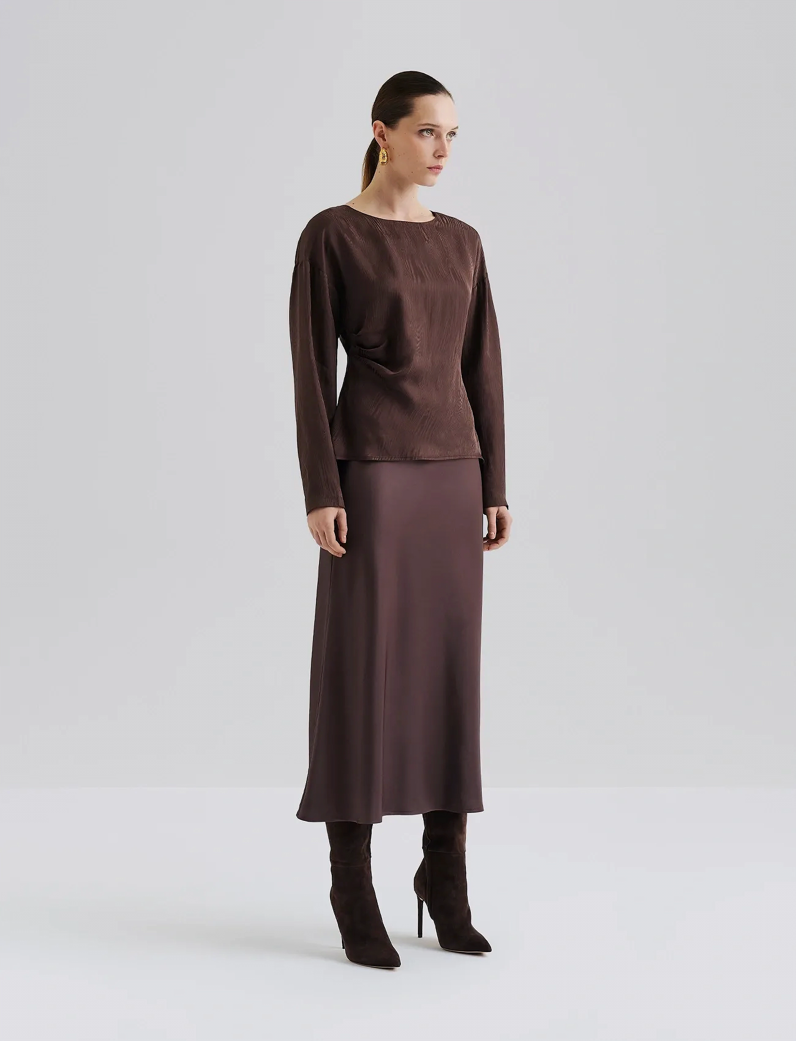 Malina - Rosalie Jacquard Weave Satin blouse - langärmlige blusen - chocolate - 5