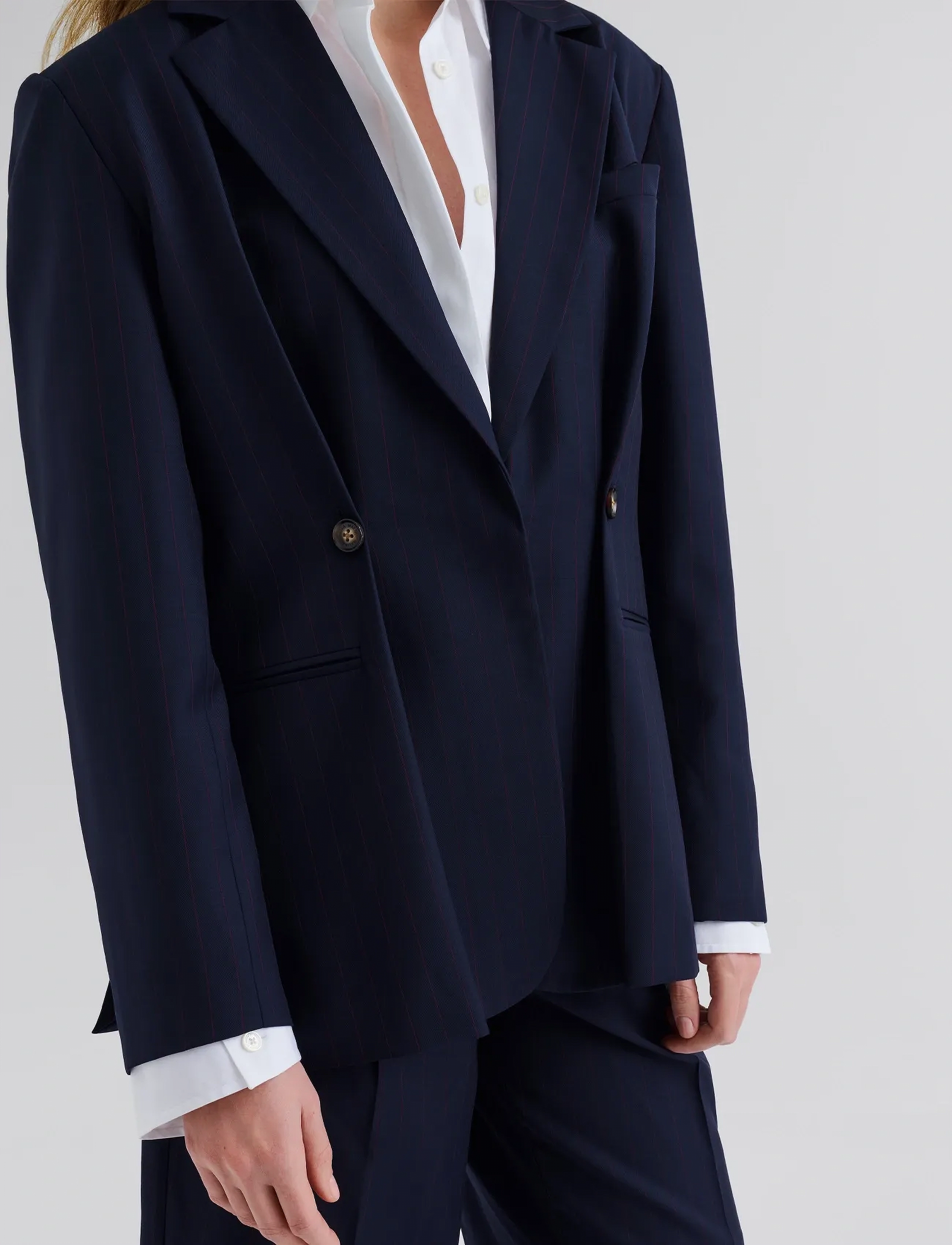 Malina - Illiana Fitted Button Detailed Wool Blend blazer - yksiriviset bleiserit - dark blue pinstripe - 4