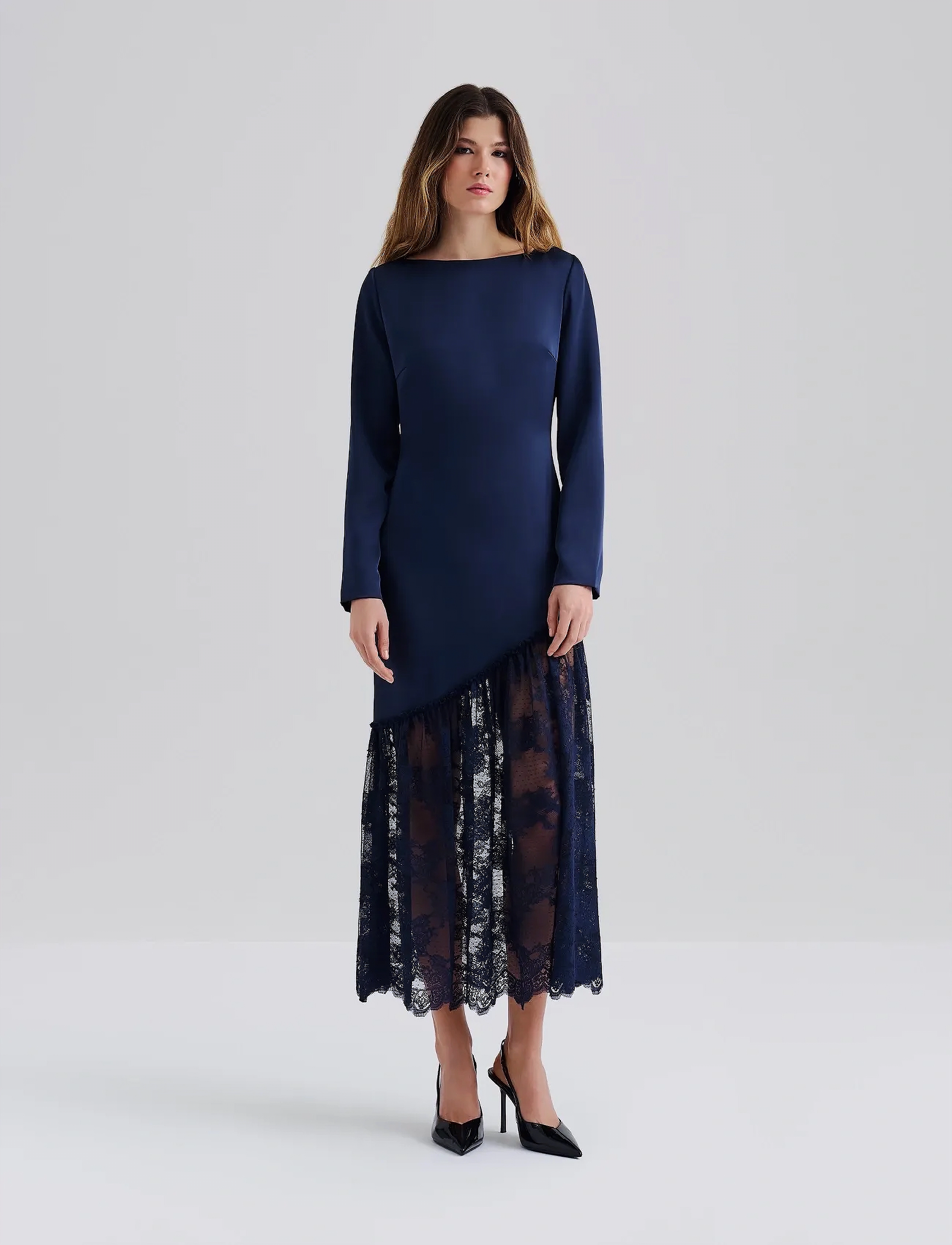 Malina Suki Diagonal Cut Lace Midi Dress, 40, Designer, Marineblau - Knee-length & Midi, Frauen