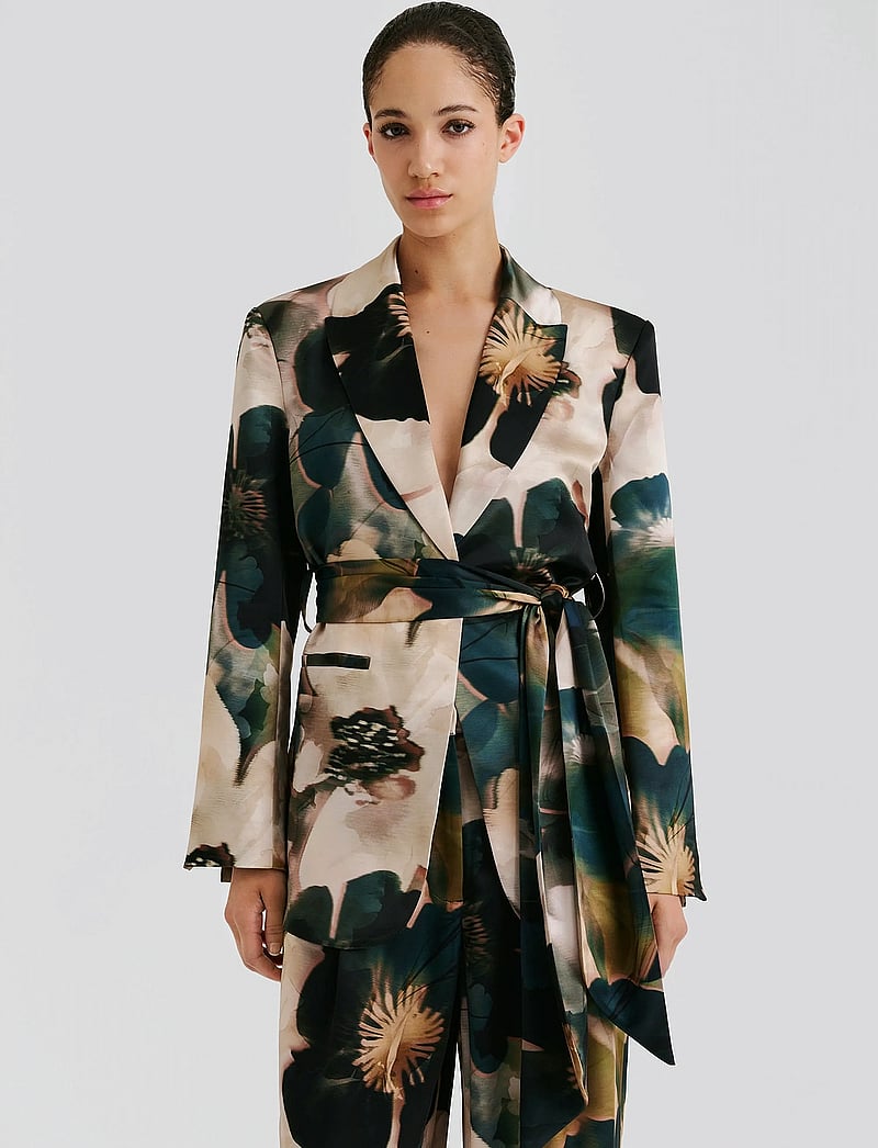 Malina - Liv Satin Wrap Blazer - vööga bleiserid - dusty poppy - 0