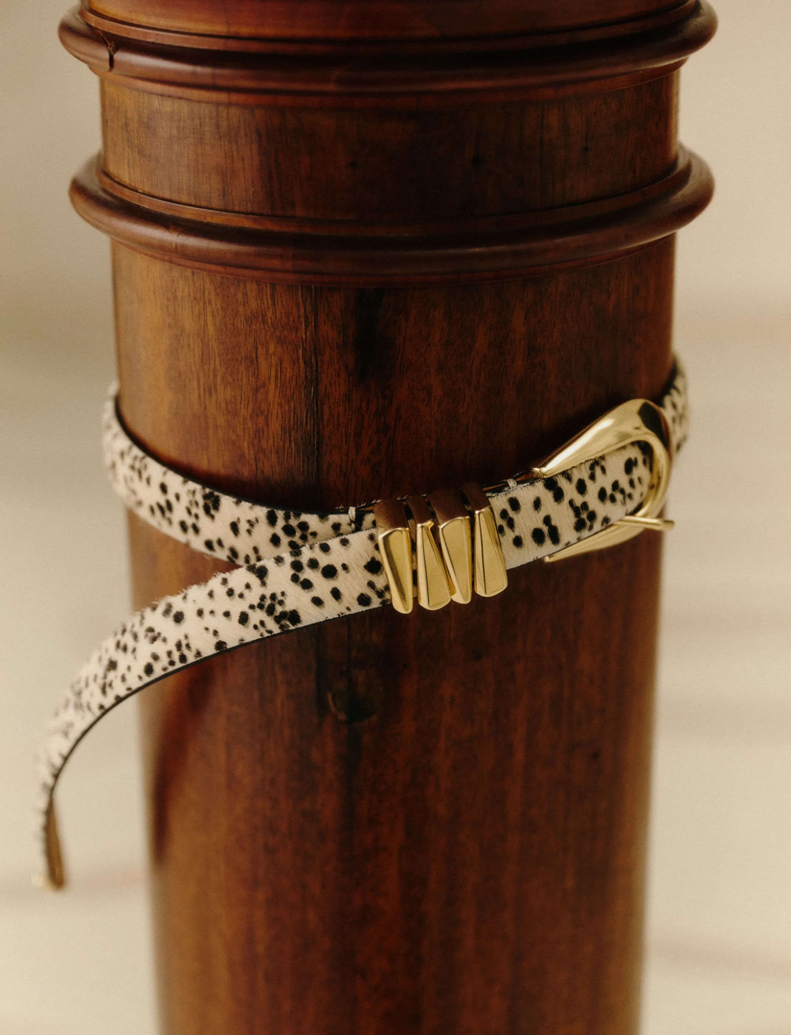 Malina - Azelia Buckle Leather Belt - læderbælter - shaded dot - 2