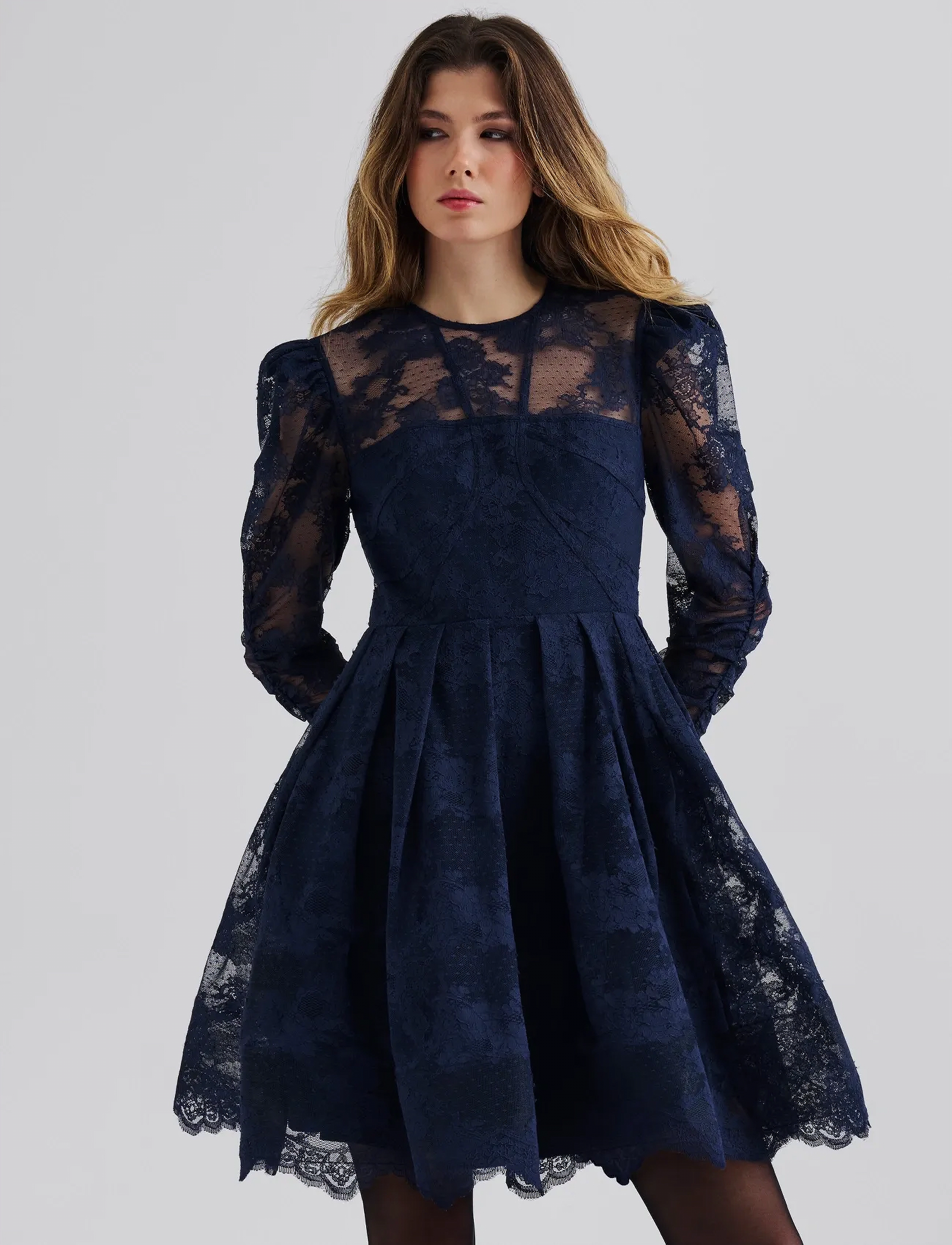 Malina Leoni Lace Mini Dress, Kvinder, Blonde Mini Kjole, Navy, Str: 36