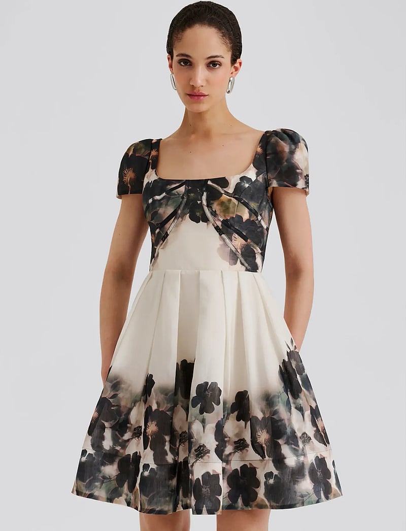 Malina - Vanda Pouf Sleeve Mini Dress - sommarklänningar - dusty poppy - 0